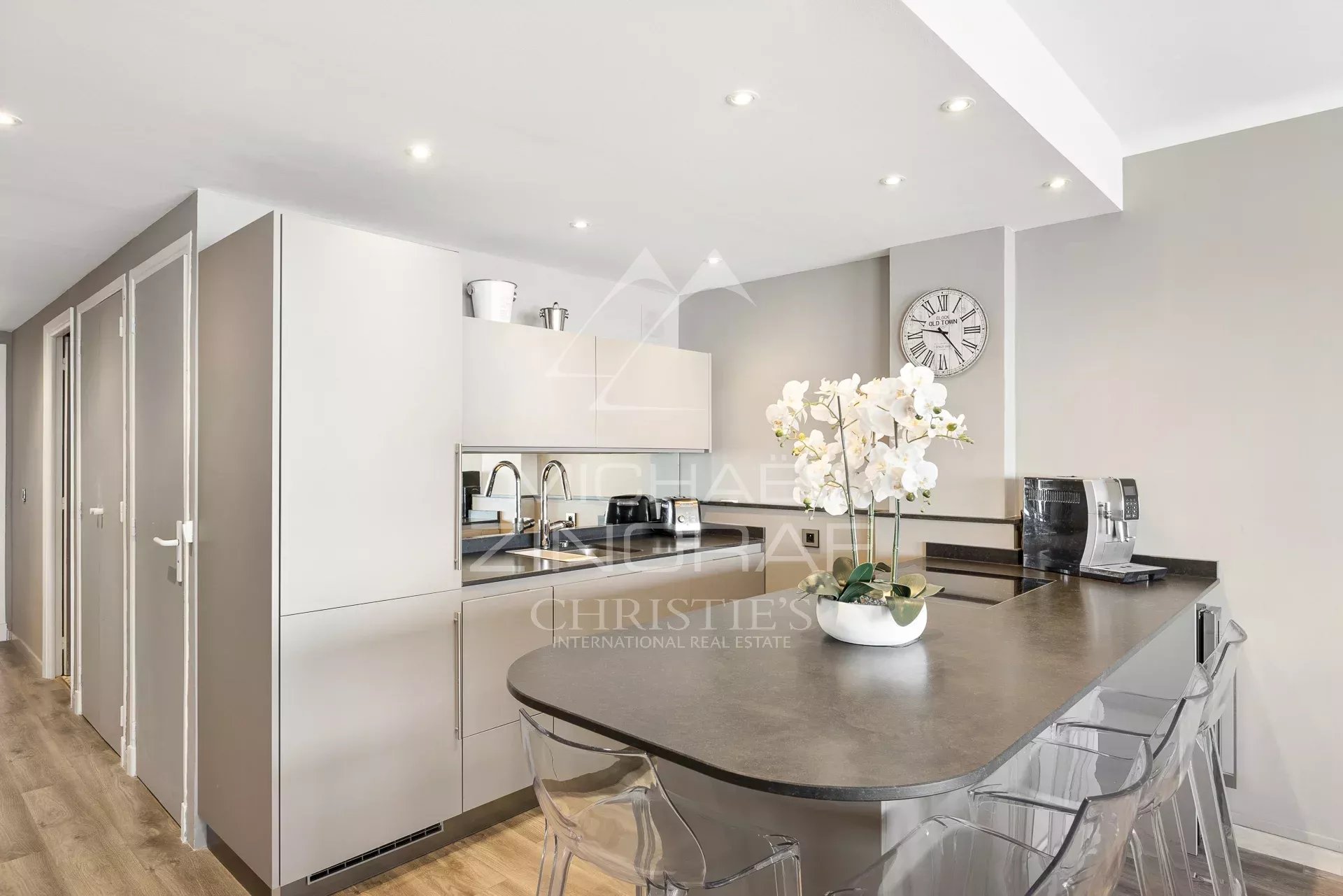 1 Bedroom Apartment/Flat's Image 5