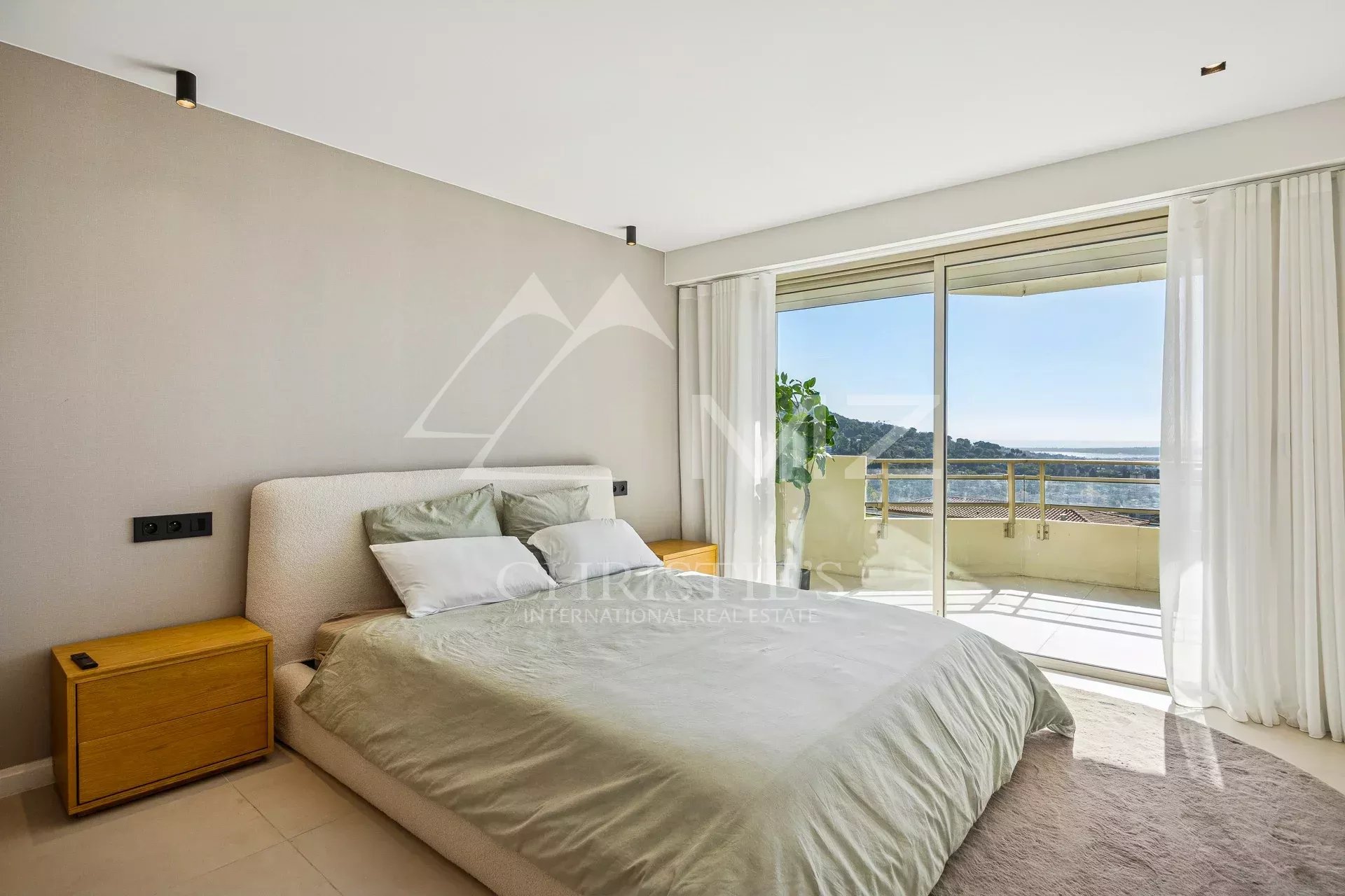 5 Bedroom Apartment/Flat's Image 9