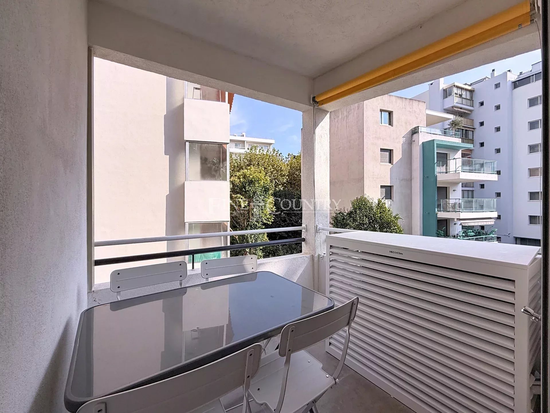 Photo of APPARTEMENT FOR SALE CANNES WALKING DISTANCE TO CROISETTE