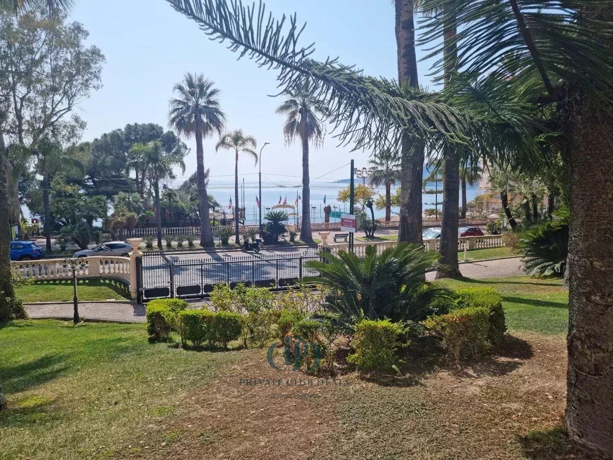 Apart otel Ospedaletti - picture 4