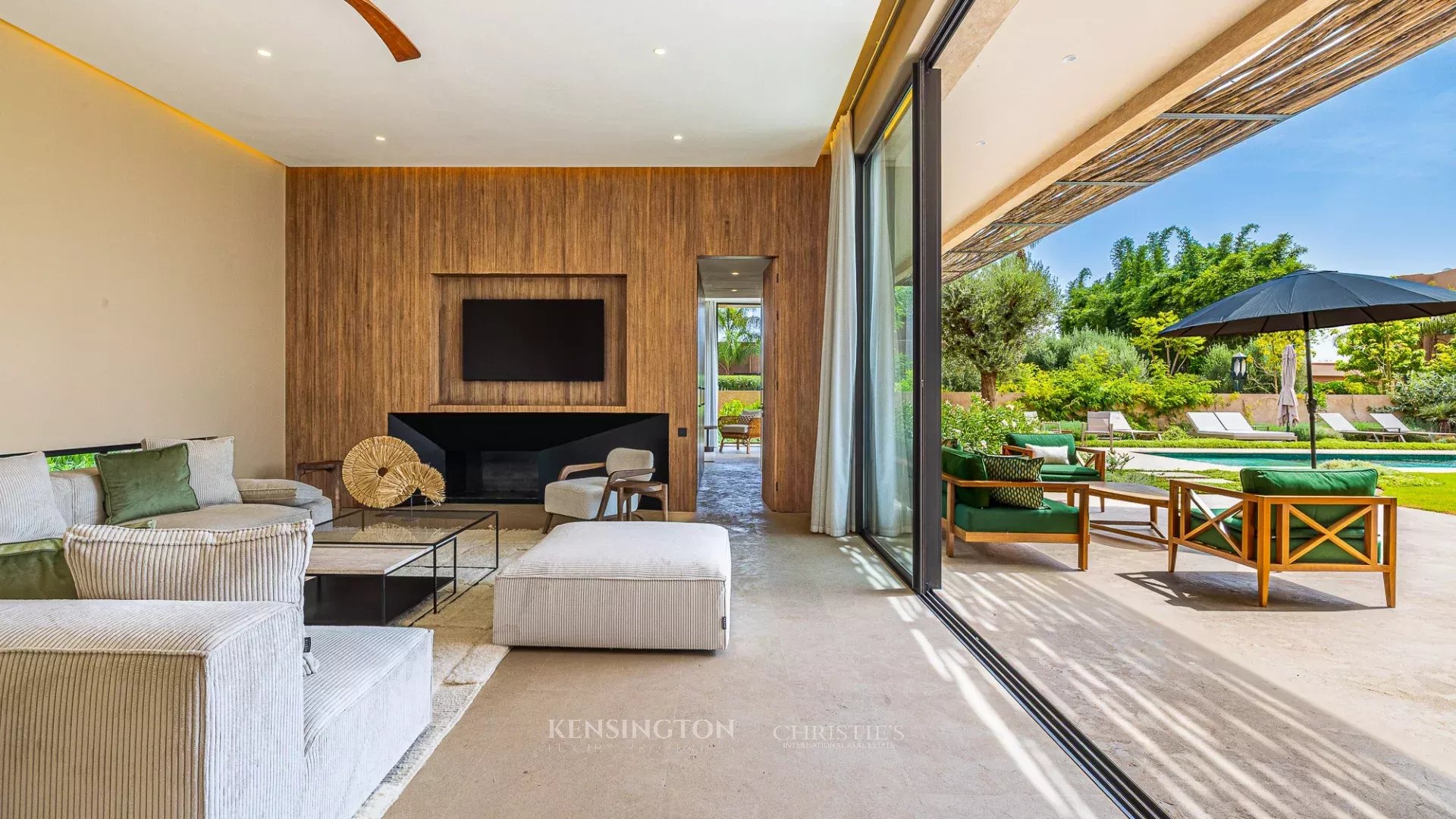5 Bedroom Villa/Townhouse's Image 3