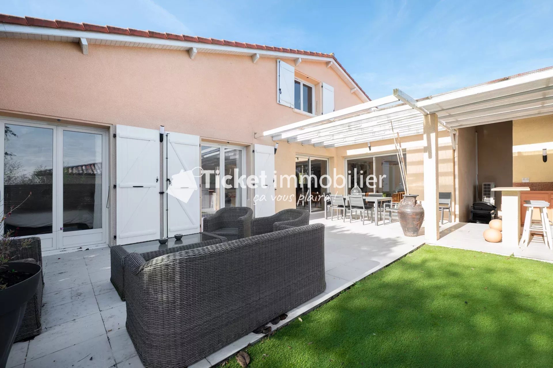 MAISON T9 203m2 RÉNOVÉE ET D'EXCEPTION AVEC TRIPLE GARAGE, POMPE A CHALEUR, TERRAIN DE 1636m2 ... — photo 3