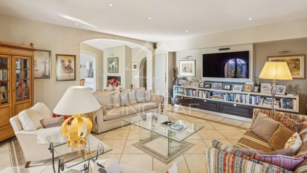 Elegant Property in a Sought-After Area of Montauroux — photo 5
