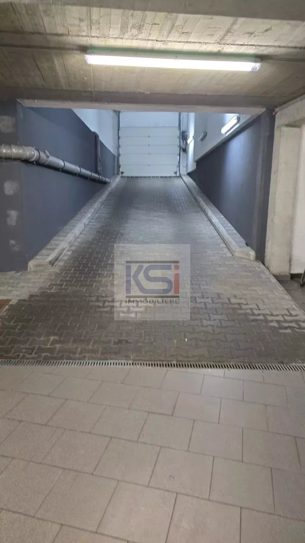 Place de Parking à Bertrange, Luxembourg