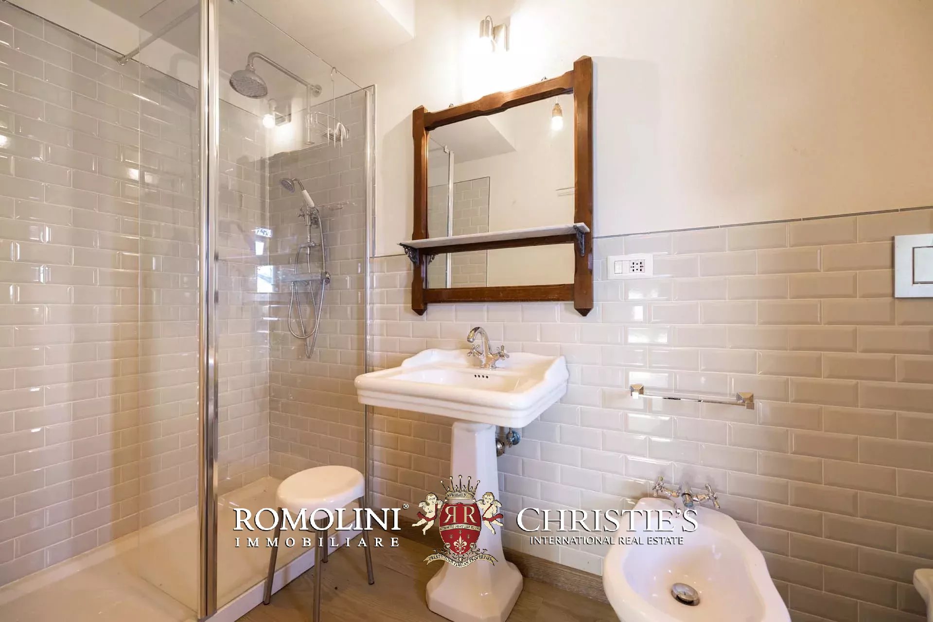 5 Bedroom Villa/Townhouse's Image 60