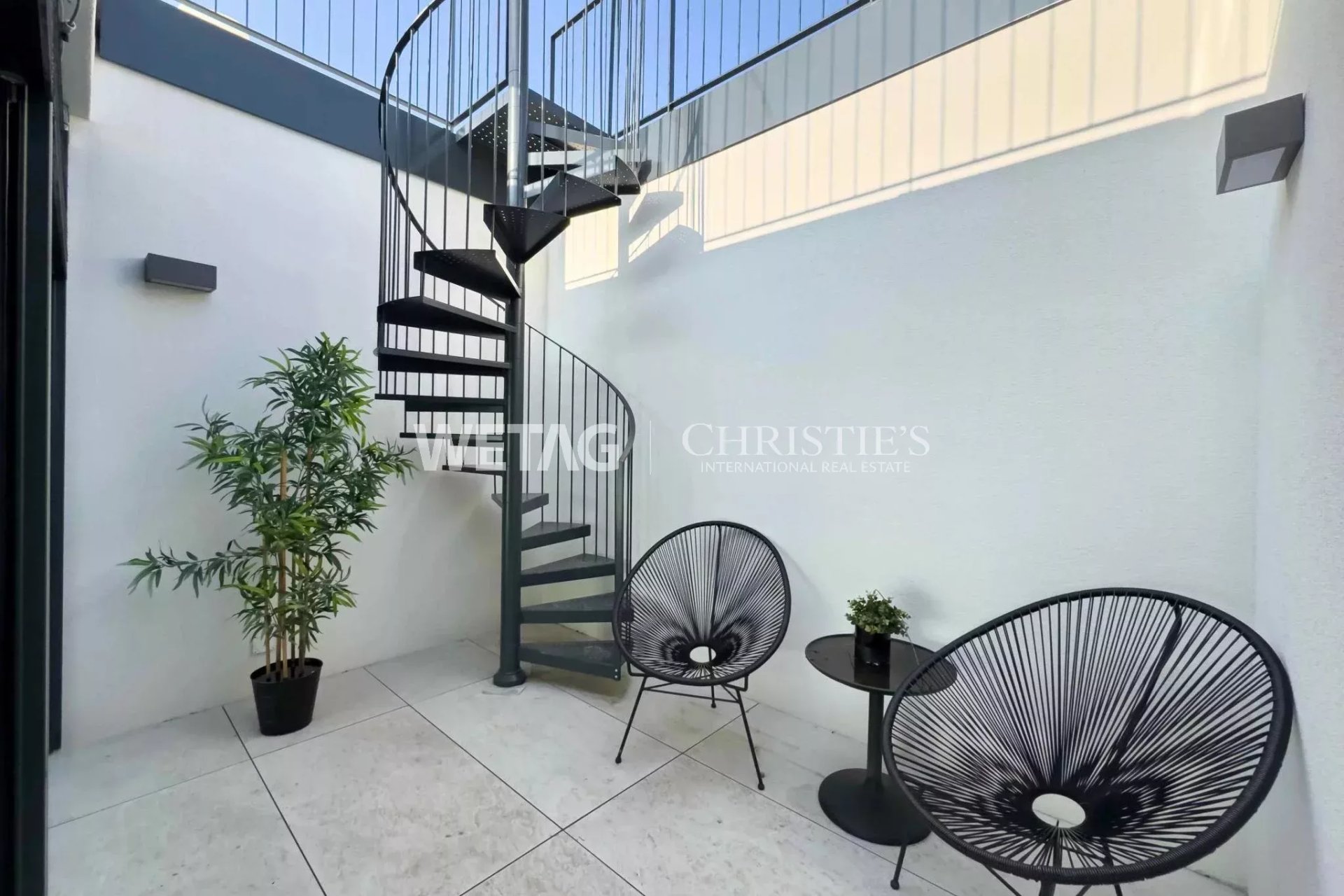 2 Bedroom Apartment/Flat's Image 5