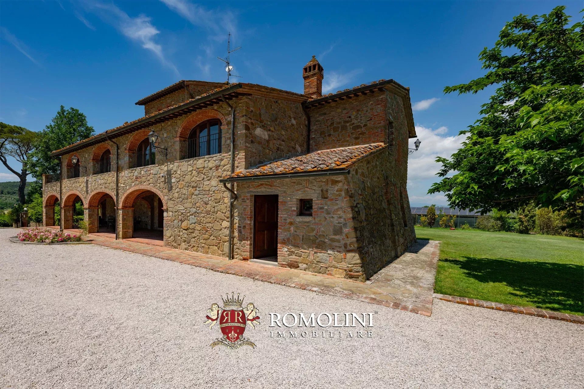 5 Bedroom Villa/Townhouse's Image 12