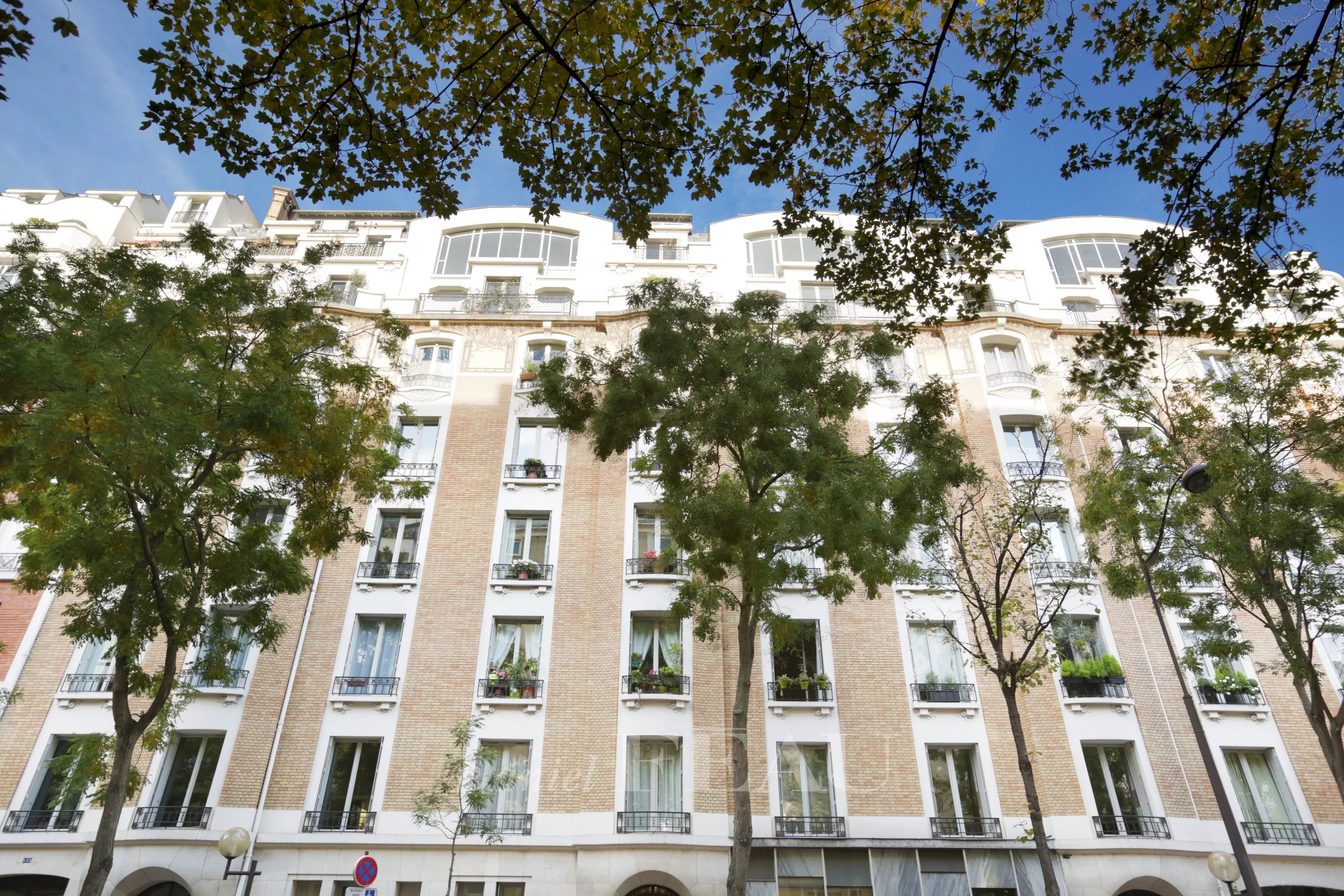 Location Appartement Paris 16ème