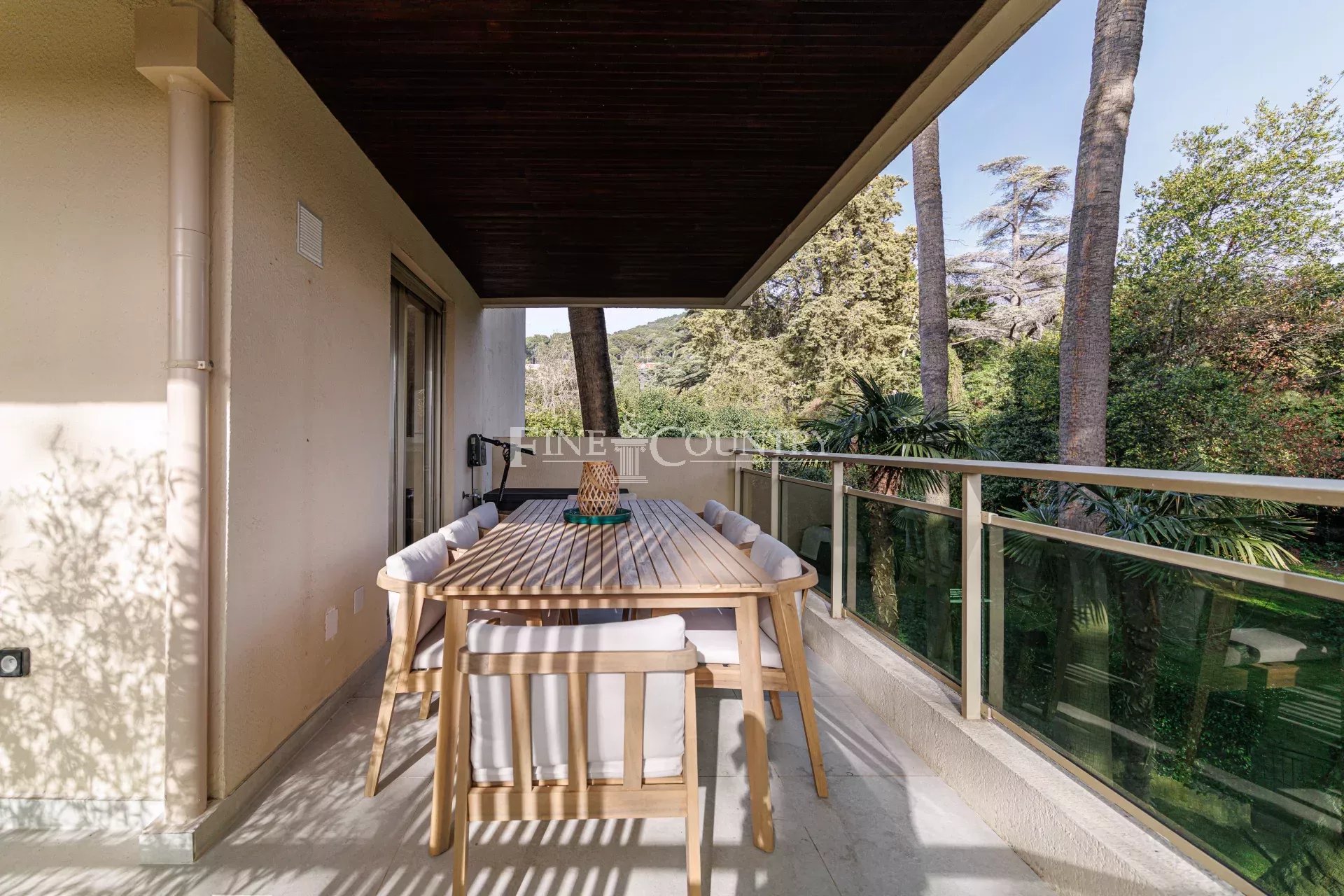 Photo of For Sale – 2-Bedroom Apartment – Cannes Montrose