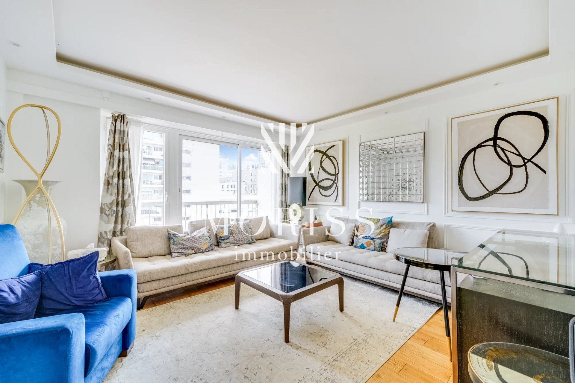Courbevoie – Appartement 4 pièces + 12 m² de balcon – Métro La D - Image 1