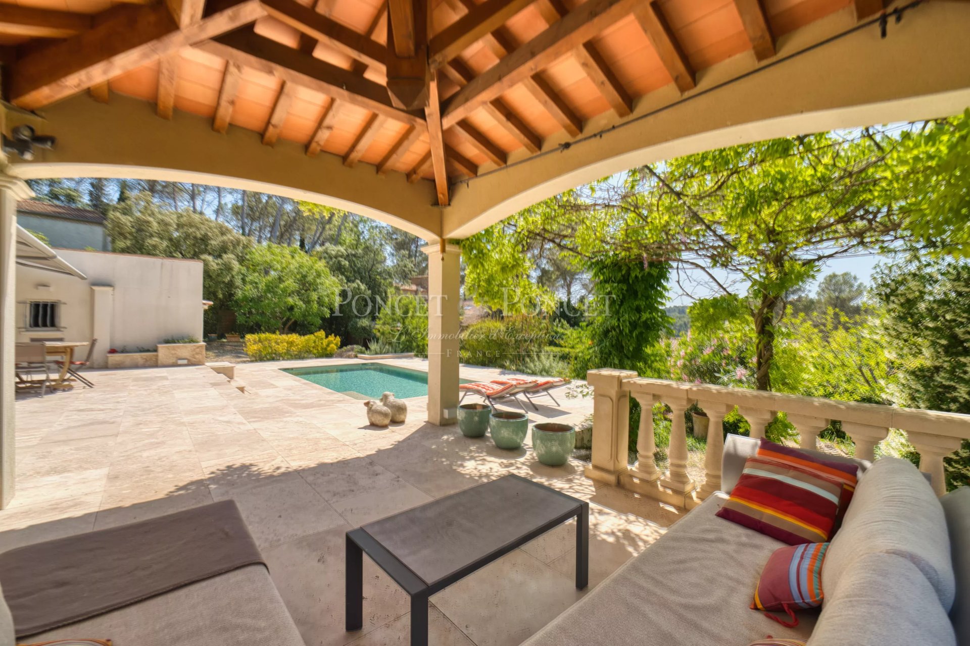 4 Bedroom Villa/Townhouse's Image 4