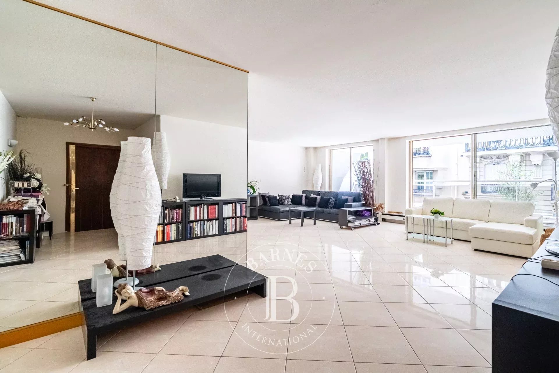 Sole agent - Paris 16 - Muette  - Apartment with balcony - picture 4