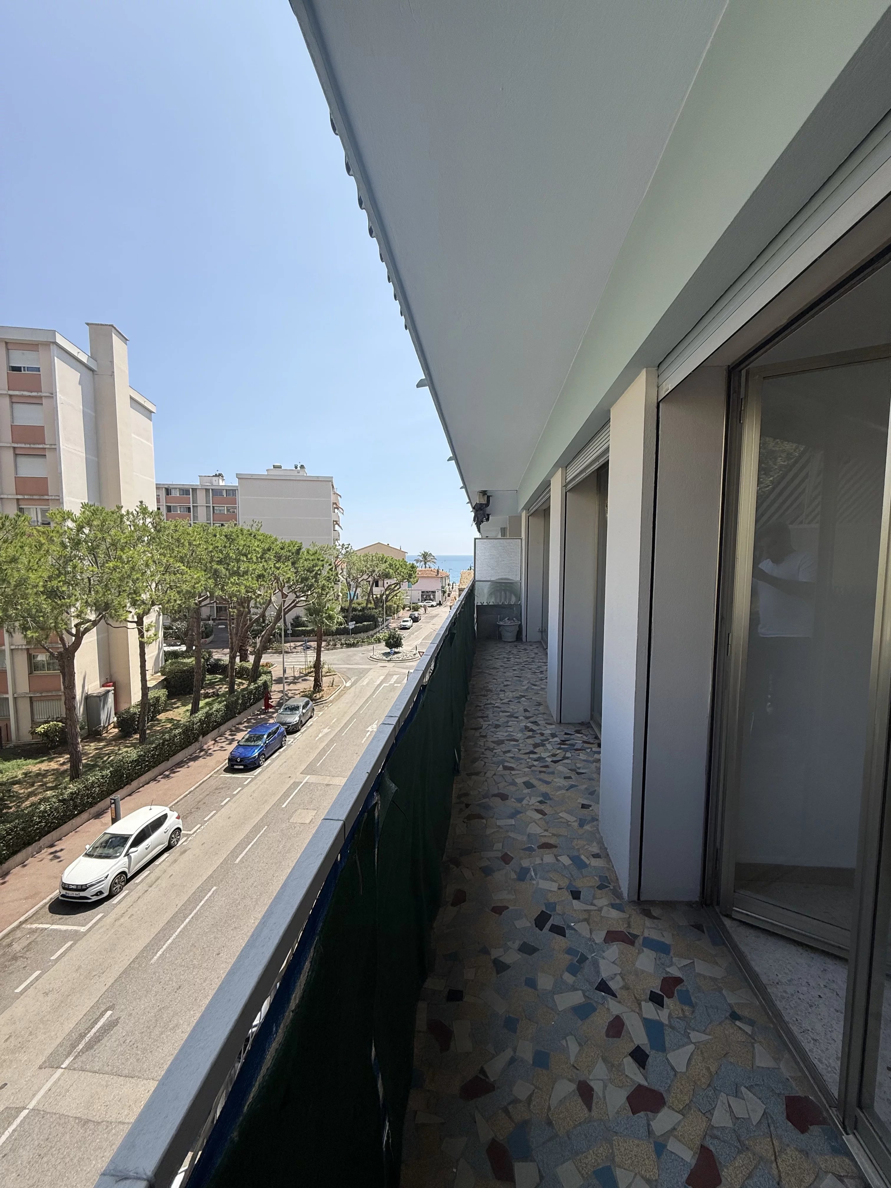2 PIECES AVEC GARAGE CROS DE CAGNES