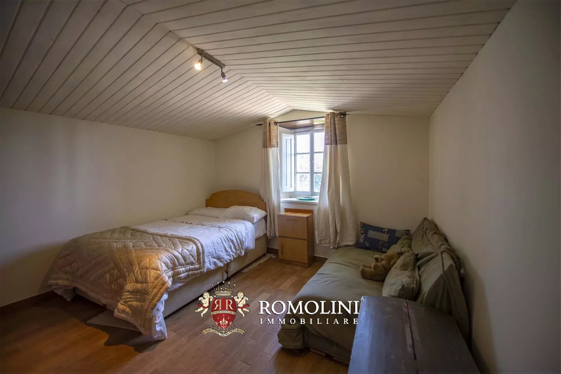 10 Bedroom Villa/Townhouse's Image 71