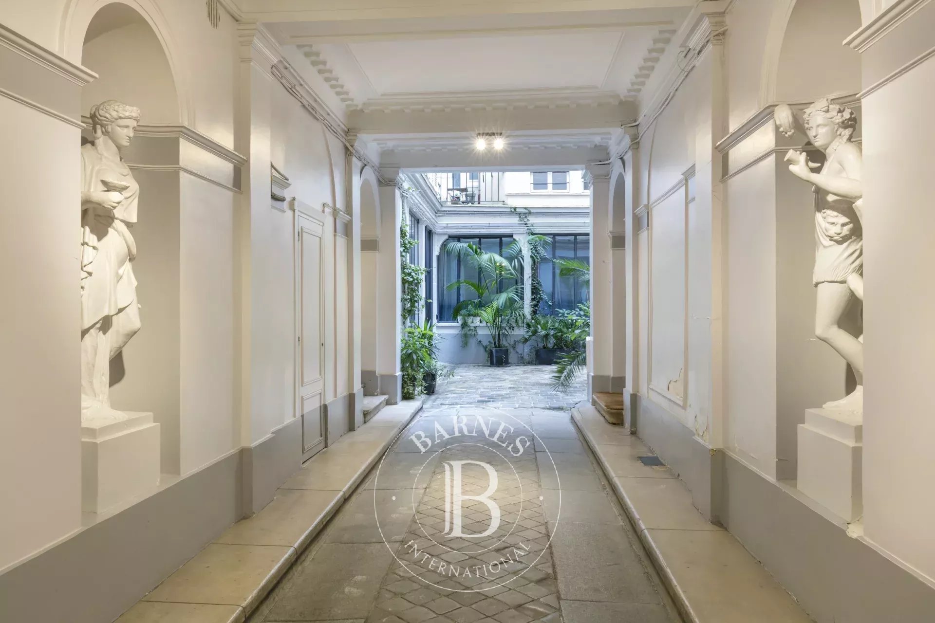 Daire Paris 9ème - picture 24