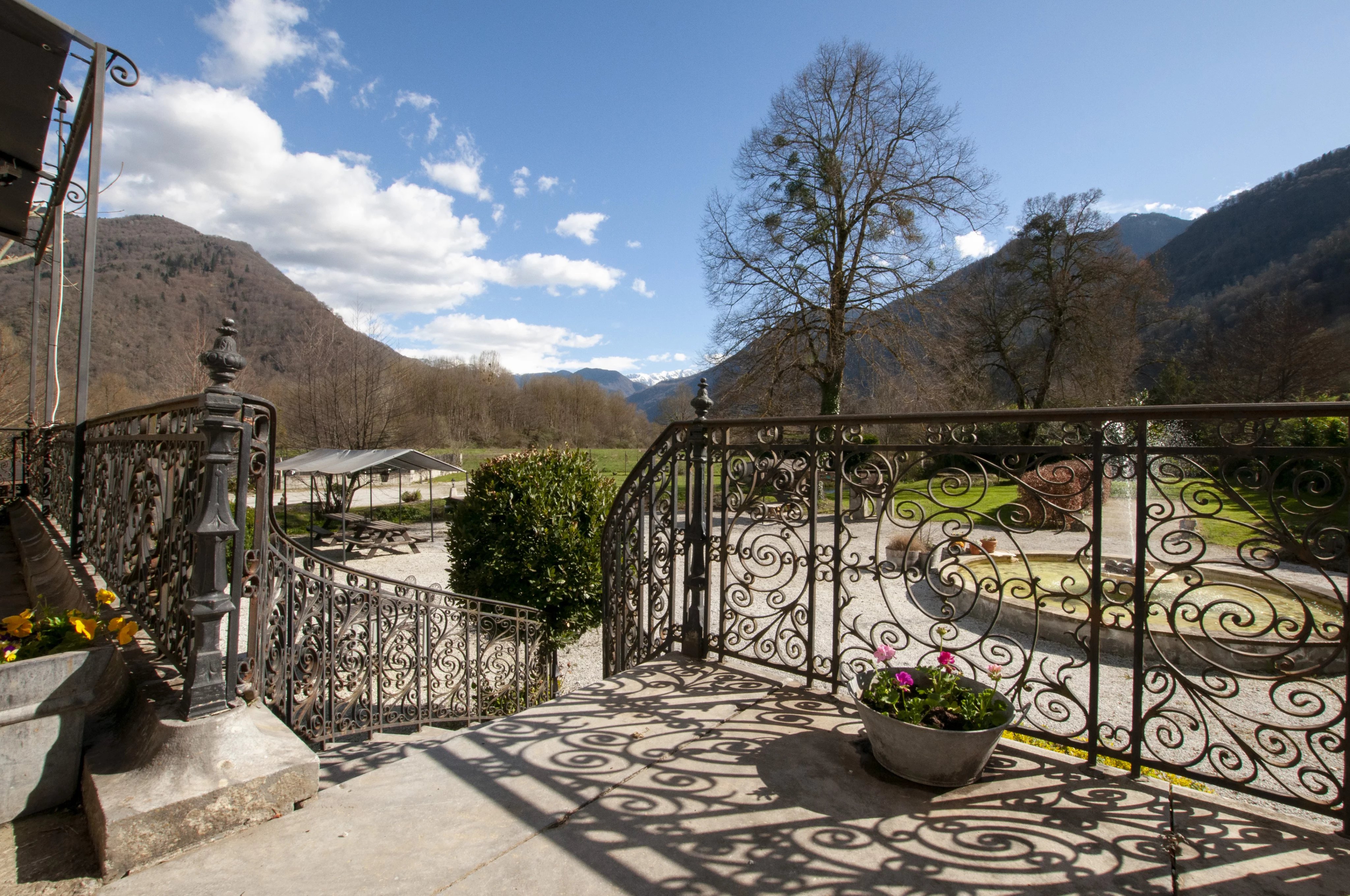 Castle for sale Saint-Béat, Haute-Garonne