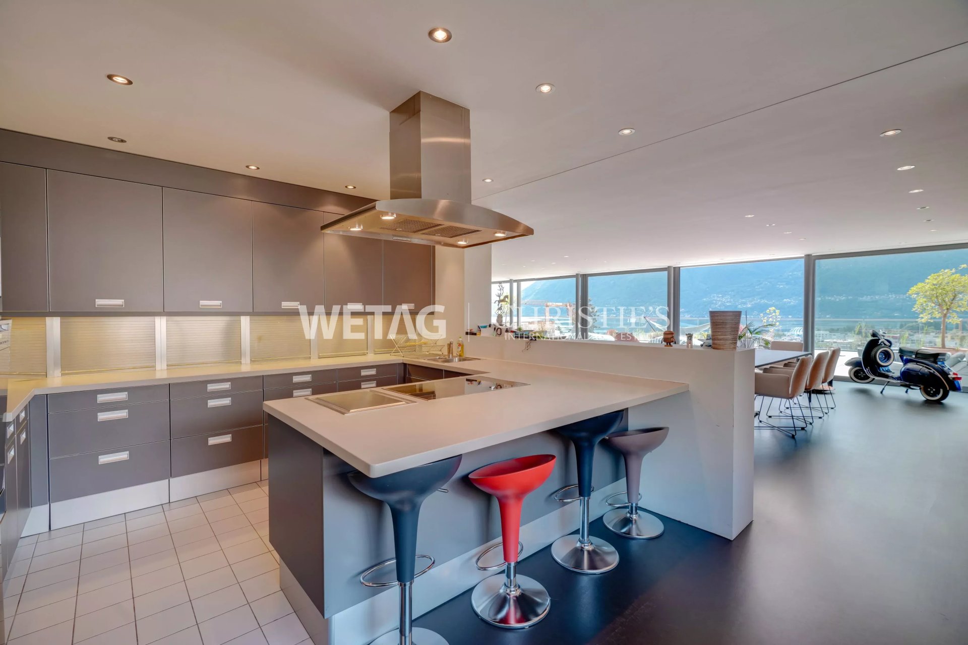 4 Bedroom Apartment/Flat's Image 3