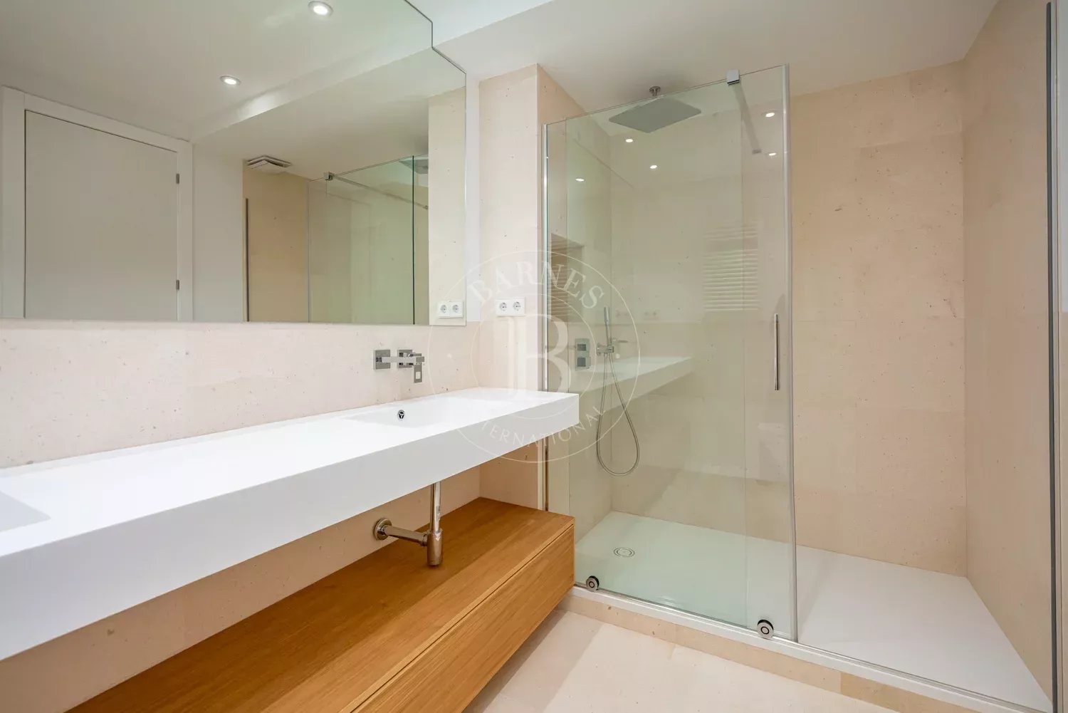 Daire Madrid - picture 15