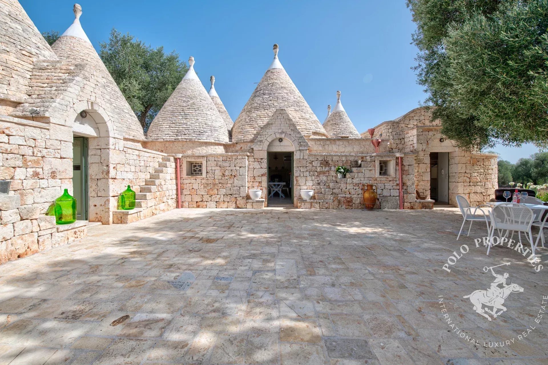 TRULLI DE CHARME