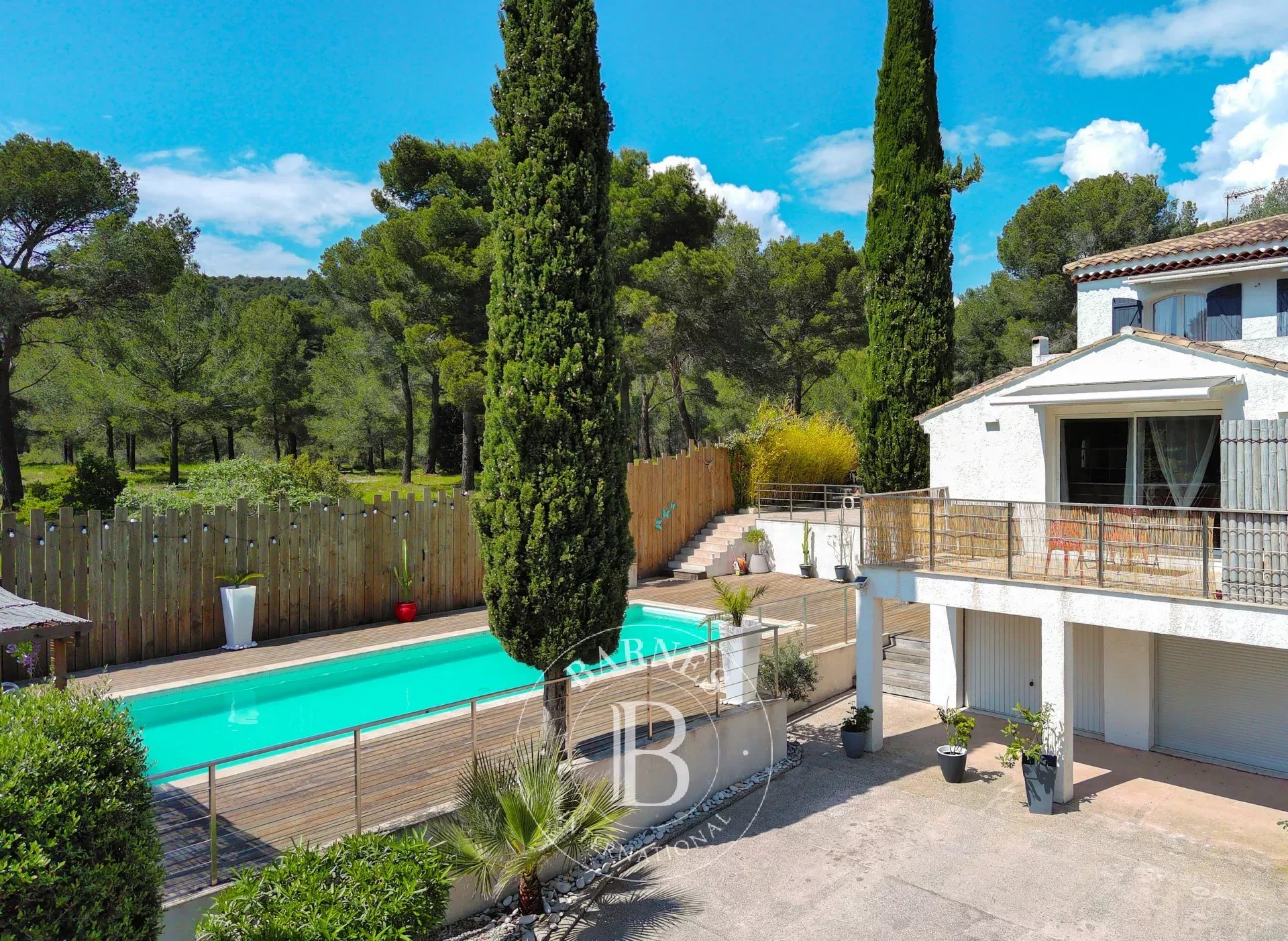 Ev Cassis - picture 13