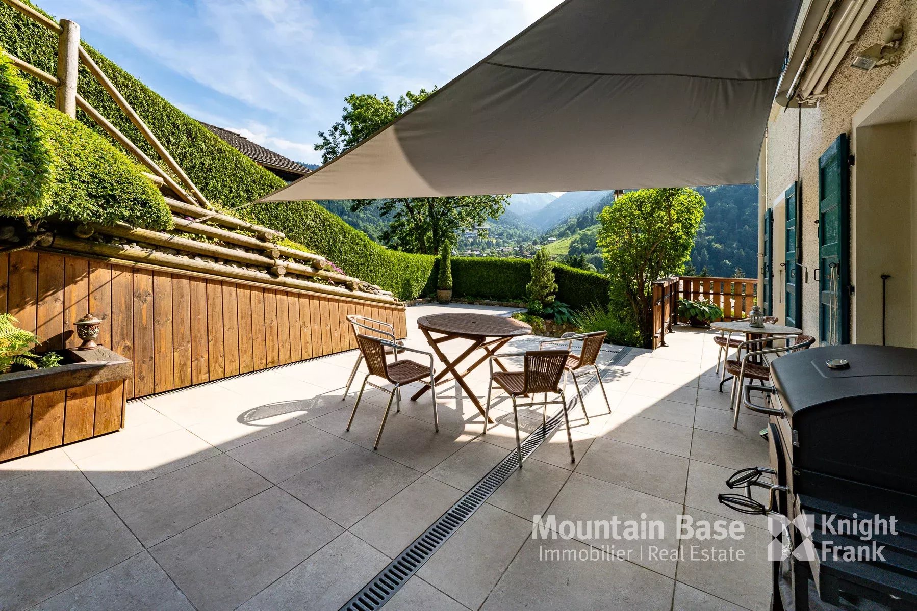 Photo of A 7-bedroom chalet close to the centre of St Jean d'Aulps