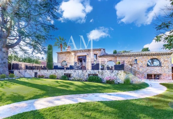 Luxury Stone Villa for Sale in Mougins | Prestigious Family Estate — photo 1