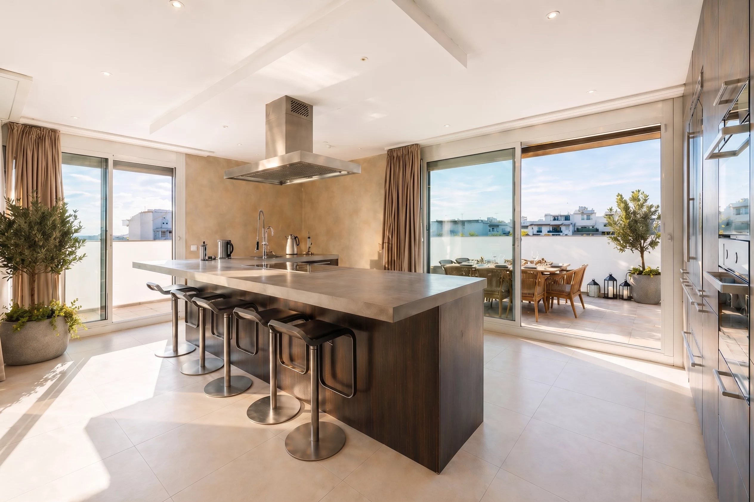 Exclusive - Beautiful contemporary penthouse in the heart of Saint-Jean