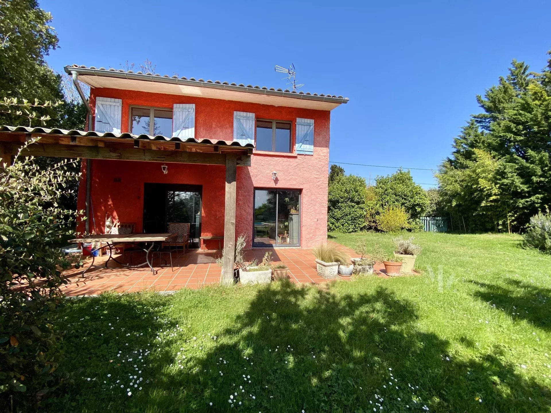 annonce Ventes Exclusivité, 8 min Villefranche, maison T4/5 avec piscine sur 1560 m2