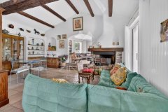 Elegant Character Estate on Over 32 Hectares — photo 4 of 7