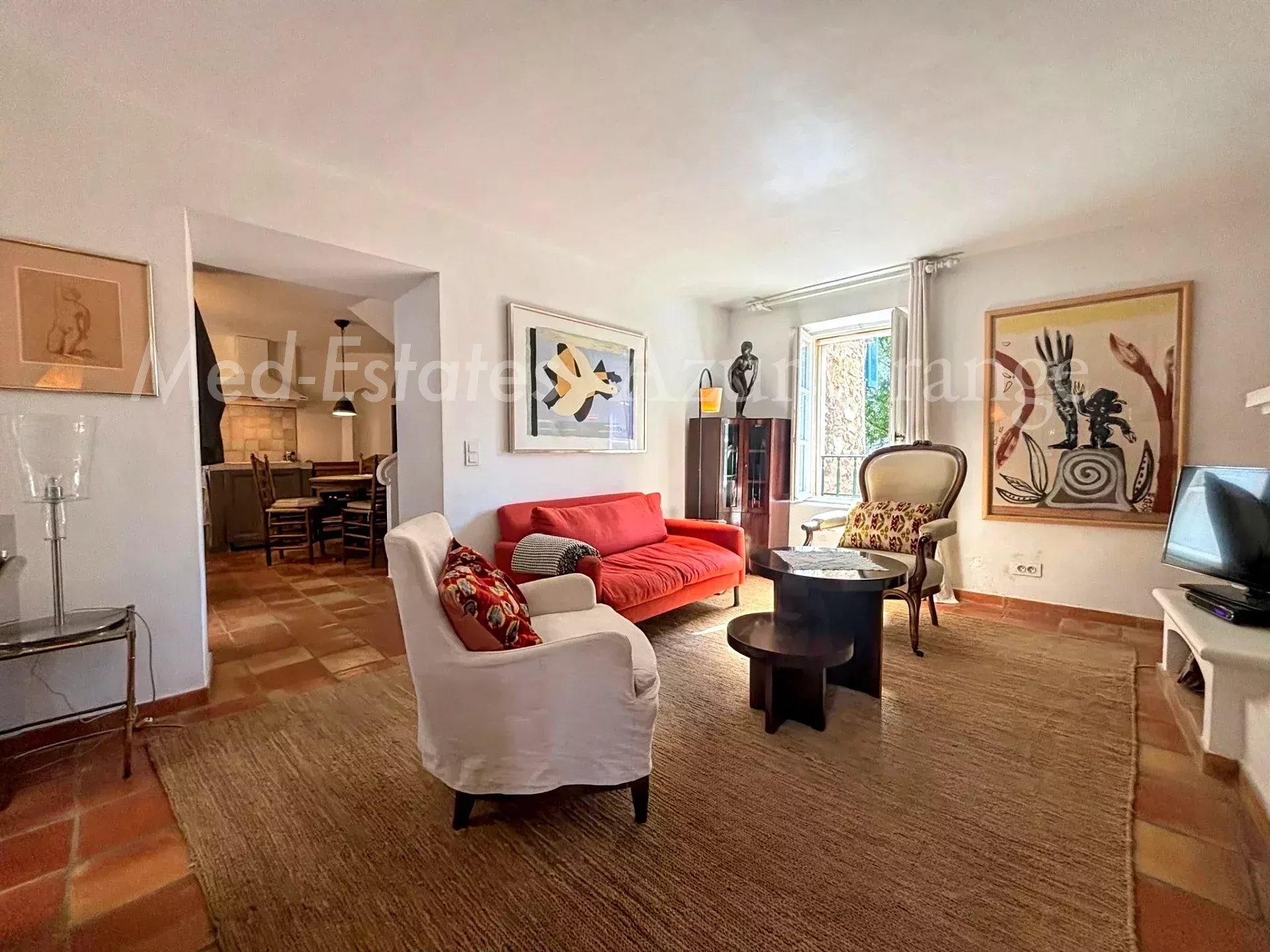 Maison de village élégante