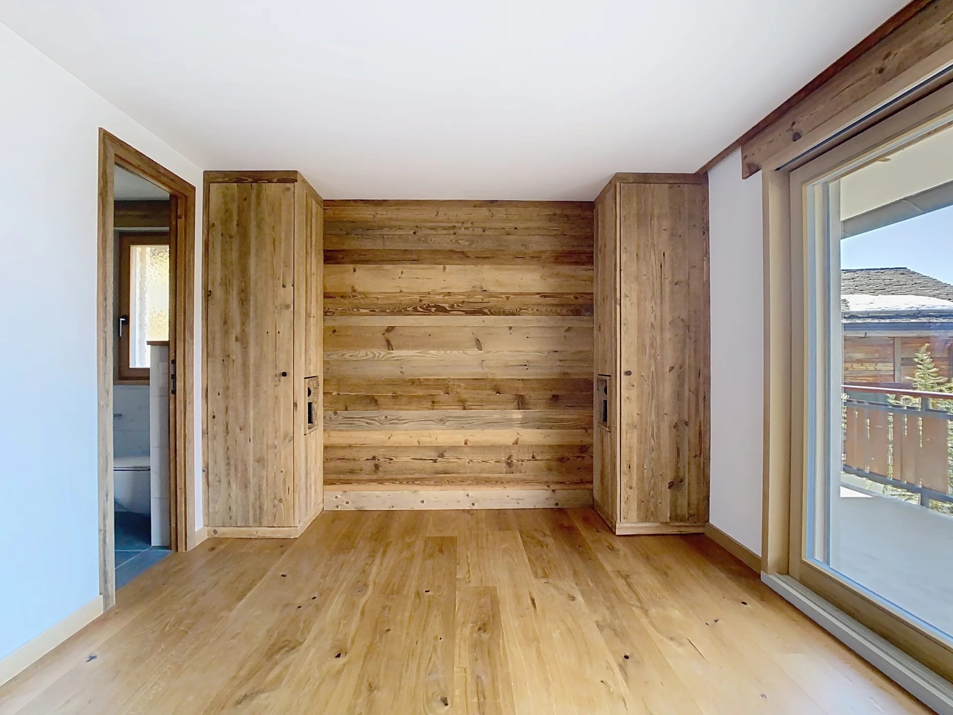 Vue imprenable, rénové à neuf!