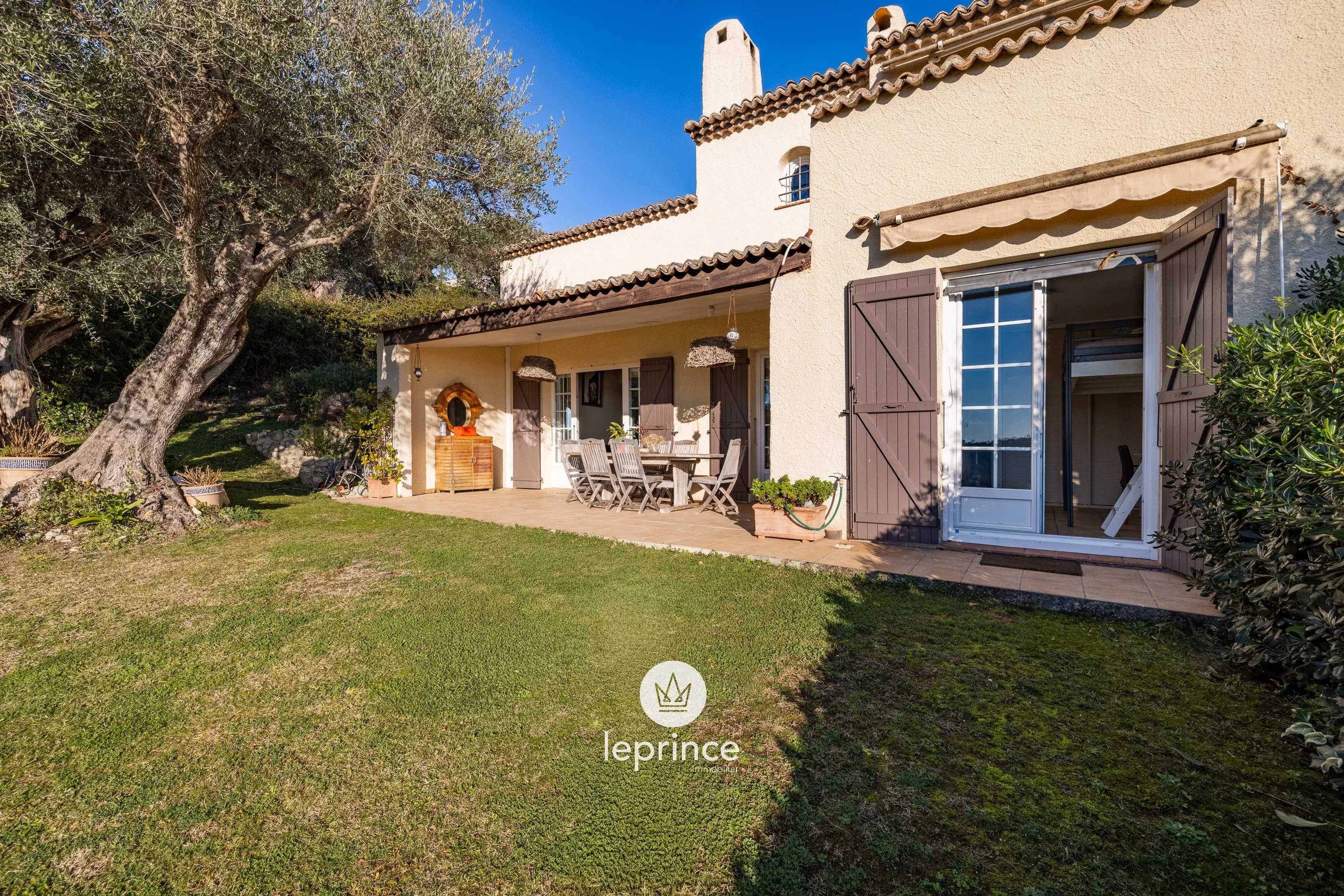 Agence immobilière de 