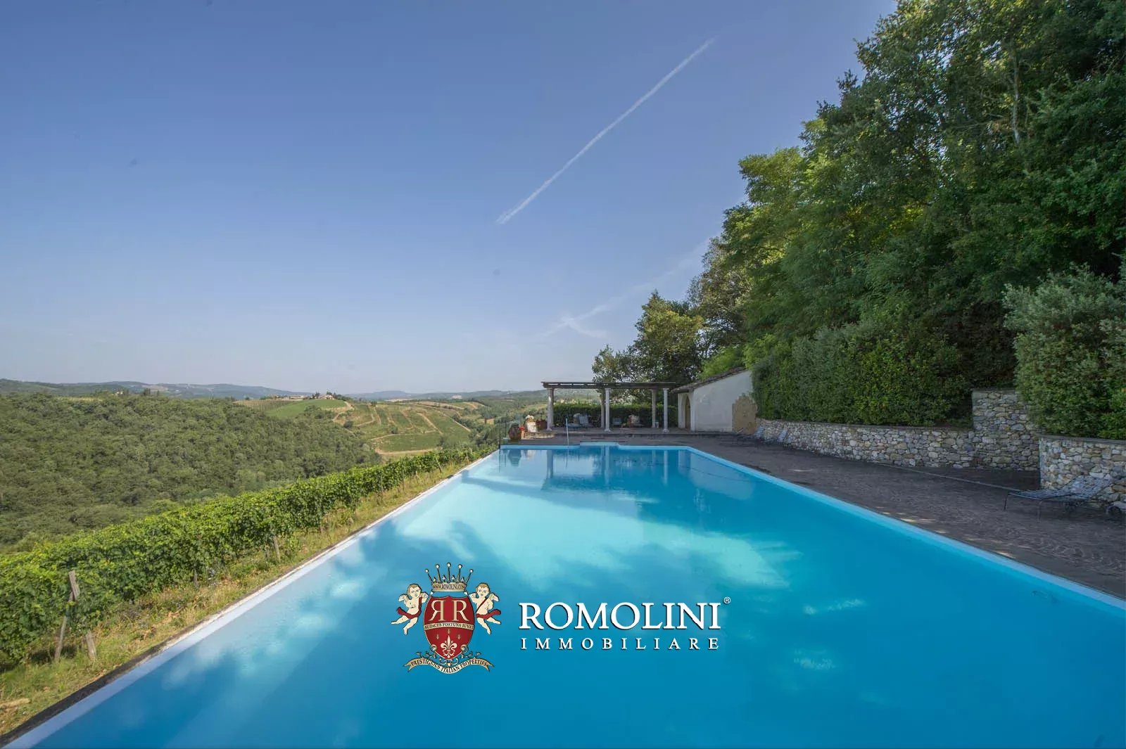 20 Bedroom Vineyard's Image 17