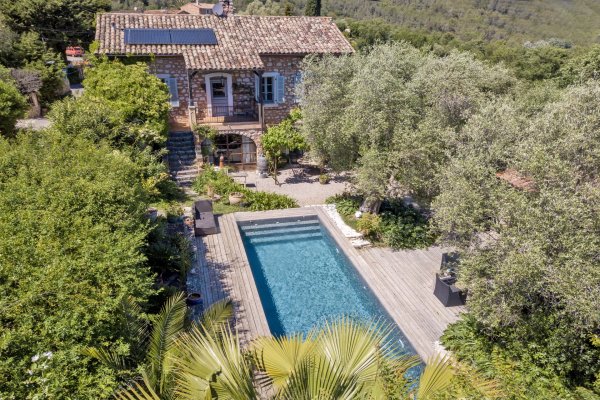 Villa in Roquefort-Les-Pins — photo 1