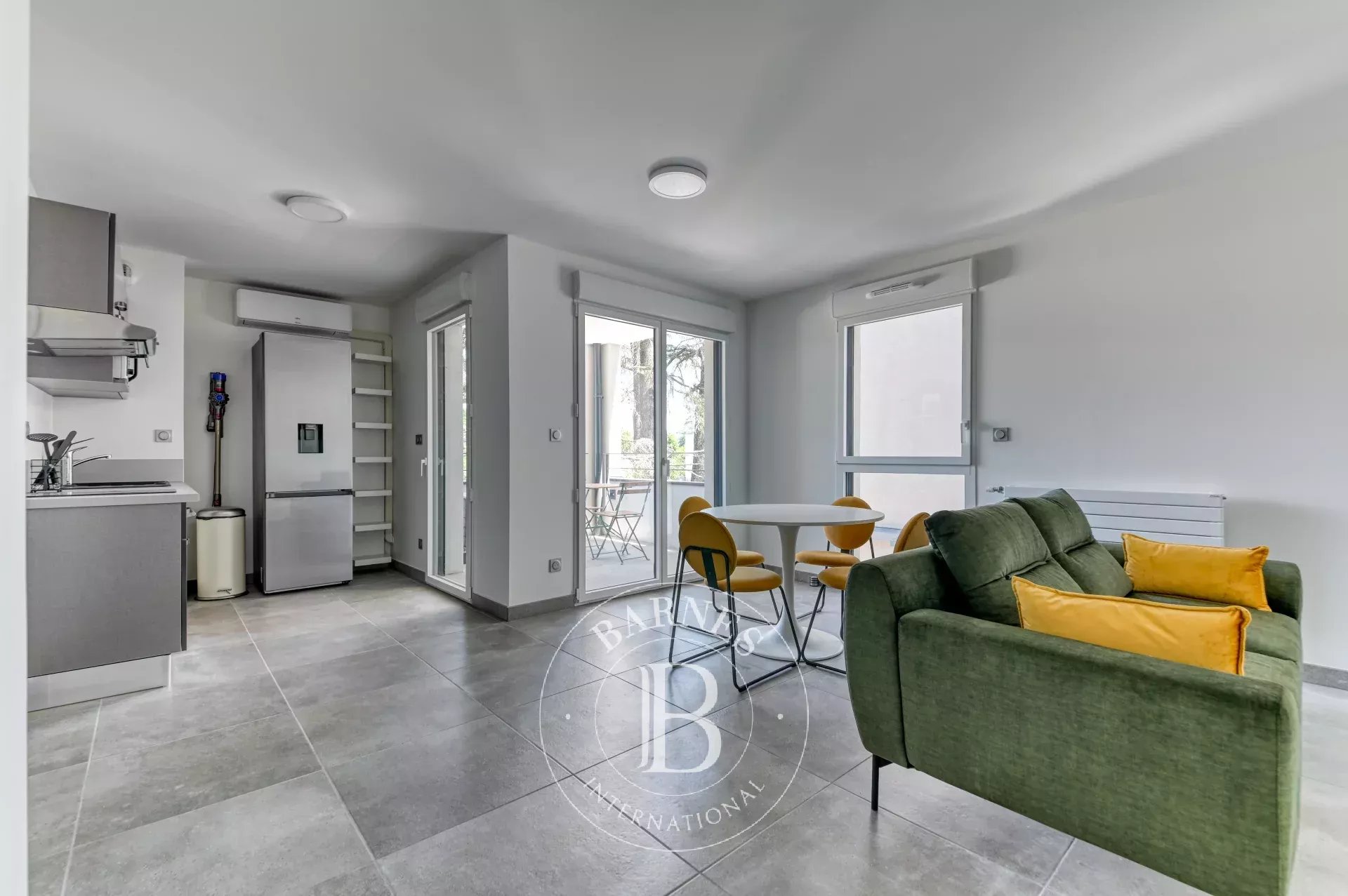 Daire Saint-Cyr-au-Mont-d'Or