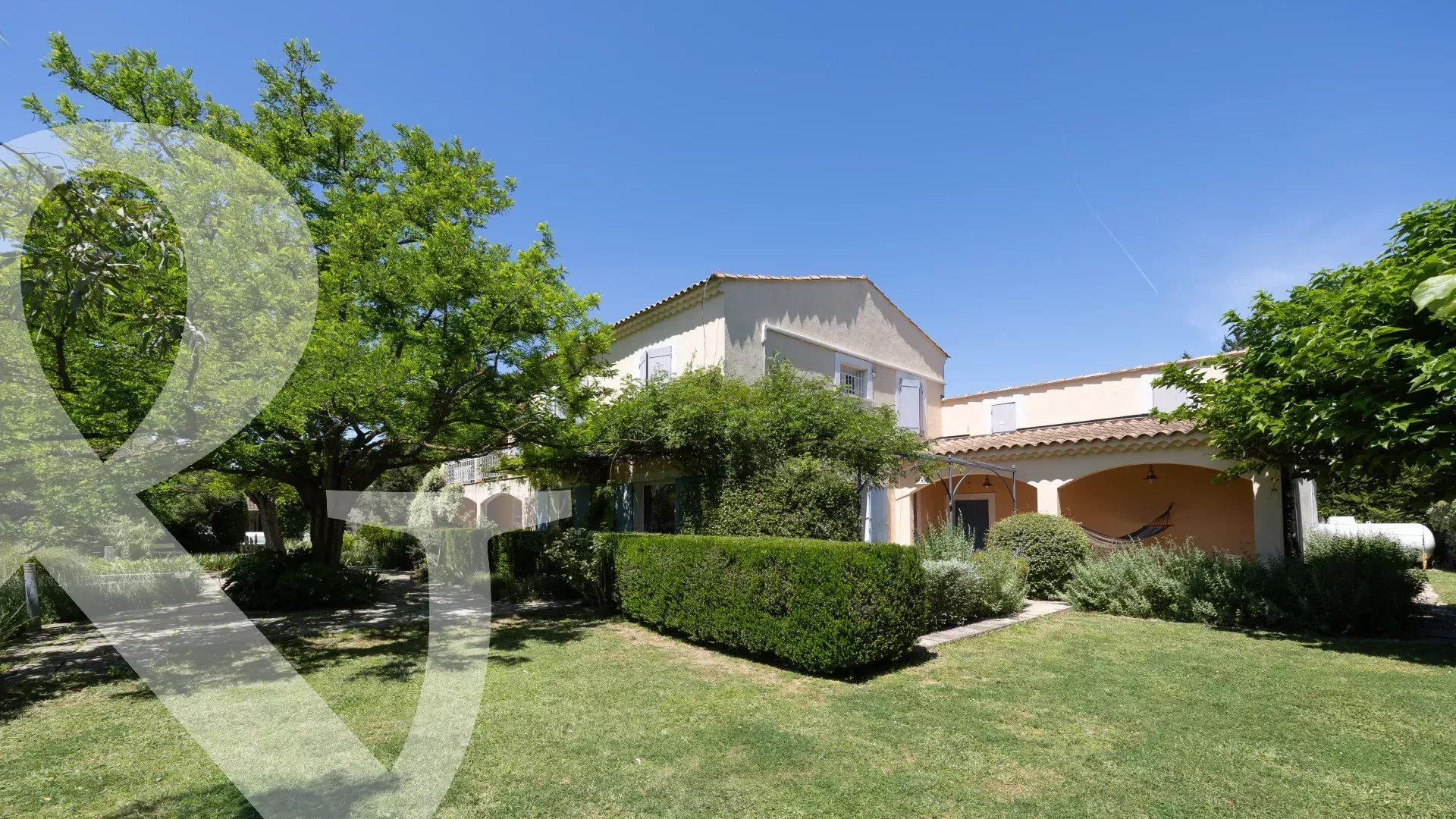 GRANDE MAISON FAMILIALE