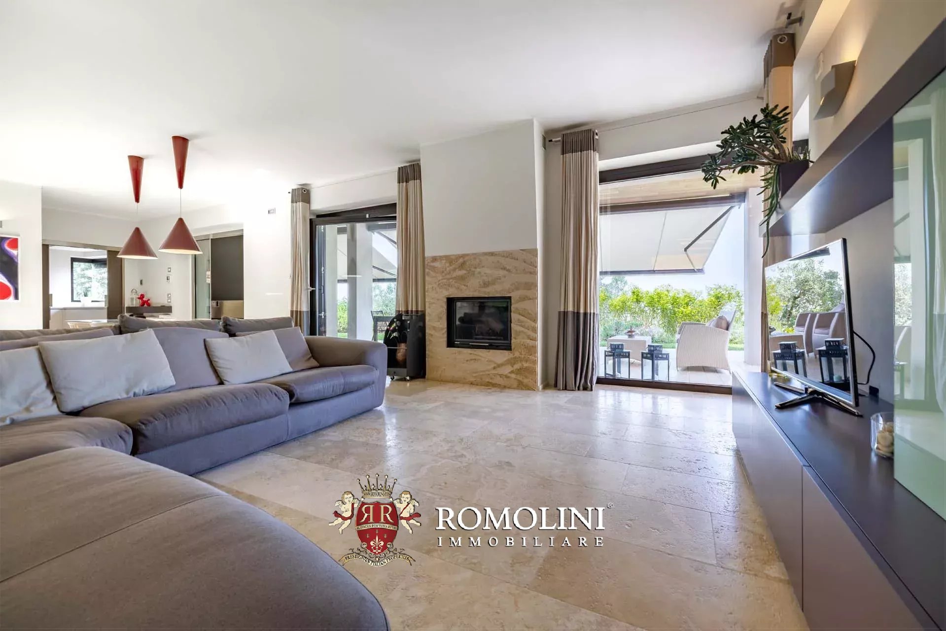 5 Bedroom Villa/Townhouse's Image 22