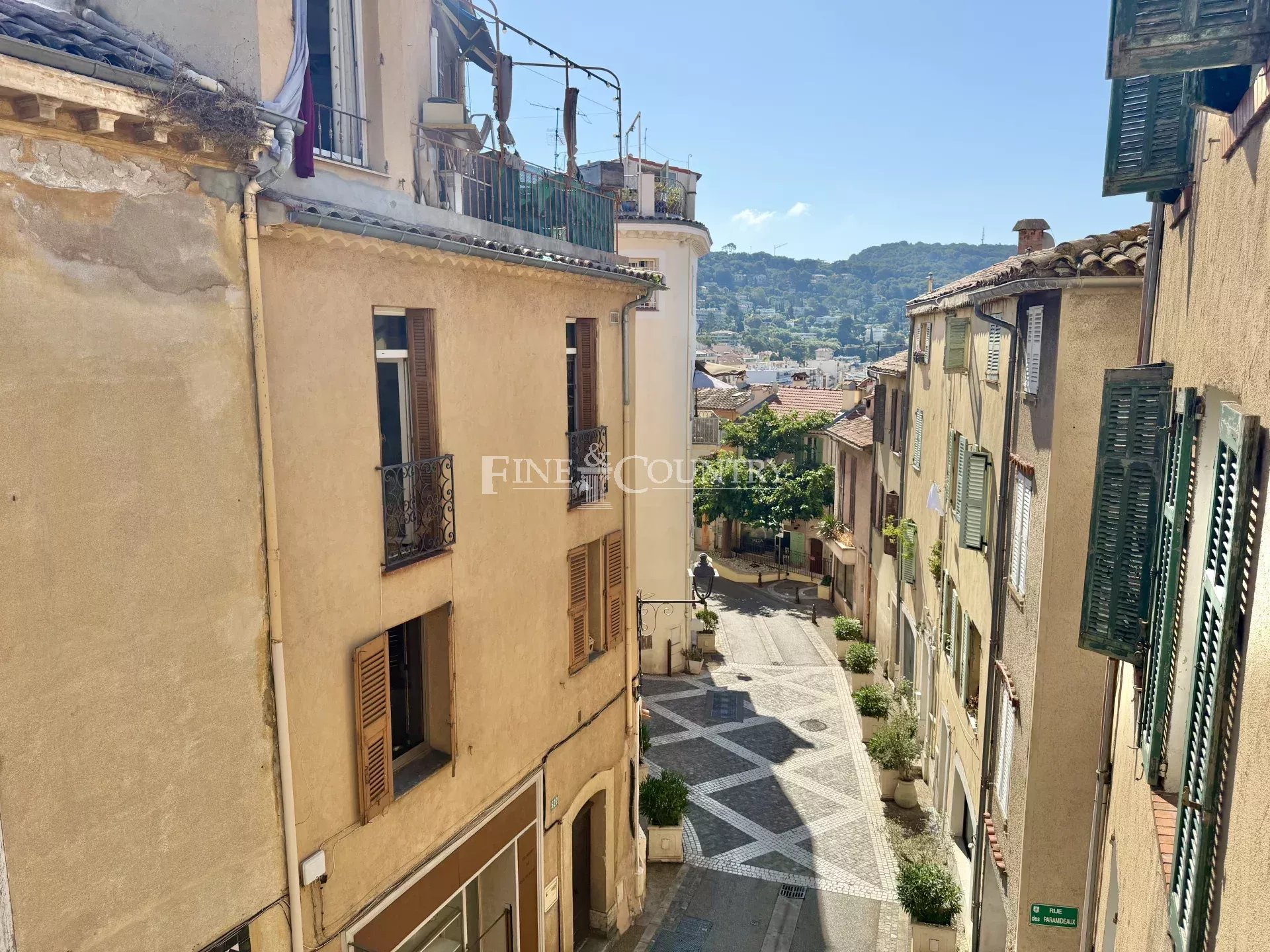 Photo of Building for sale in Le Cannet, to renovate