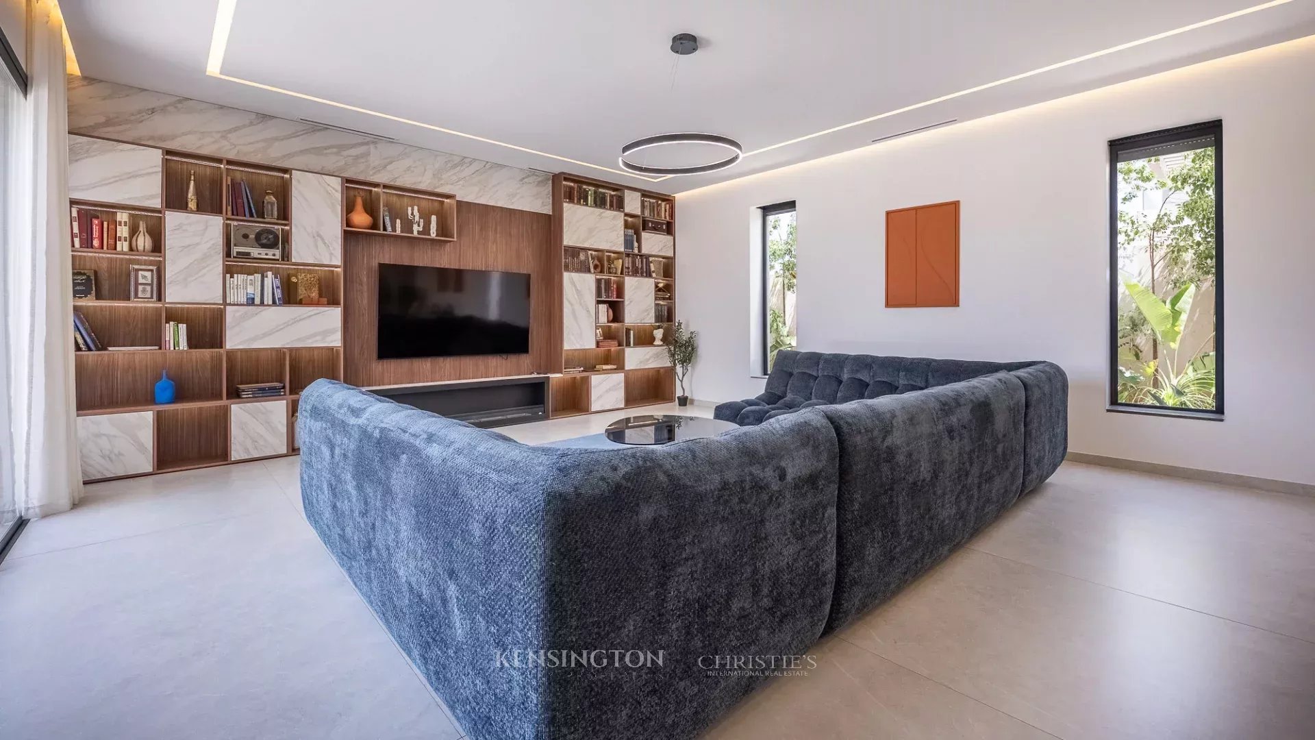 4 Bedroom Villa/Townhouse's Image 6