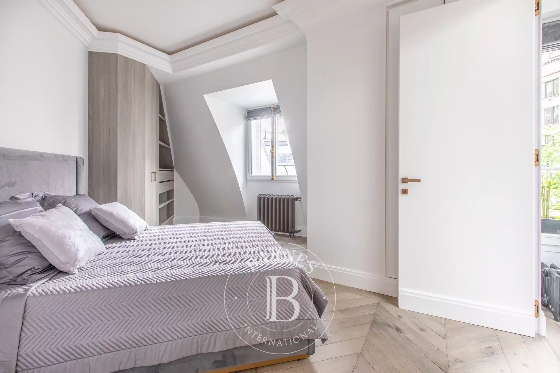 Daire Paris 8ème - picture 6