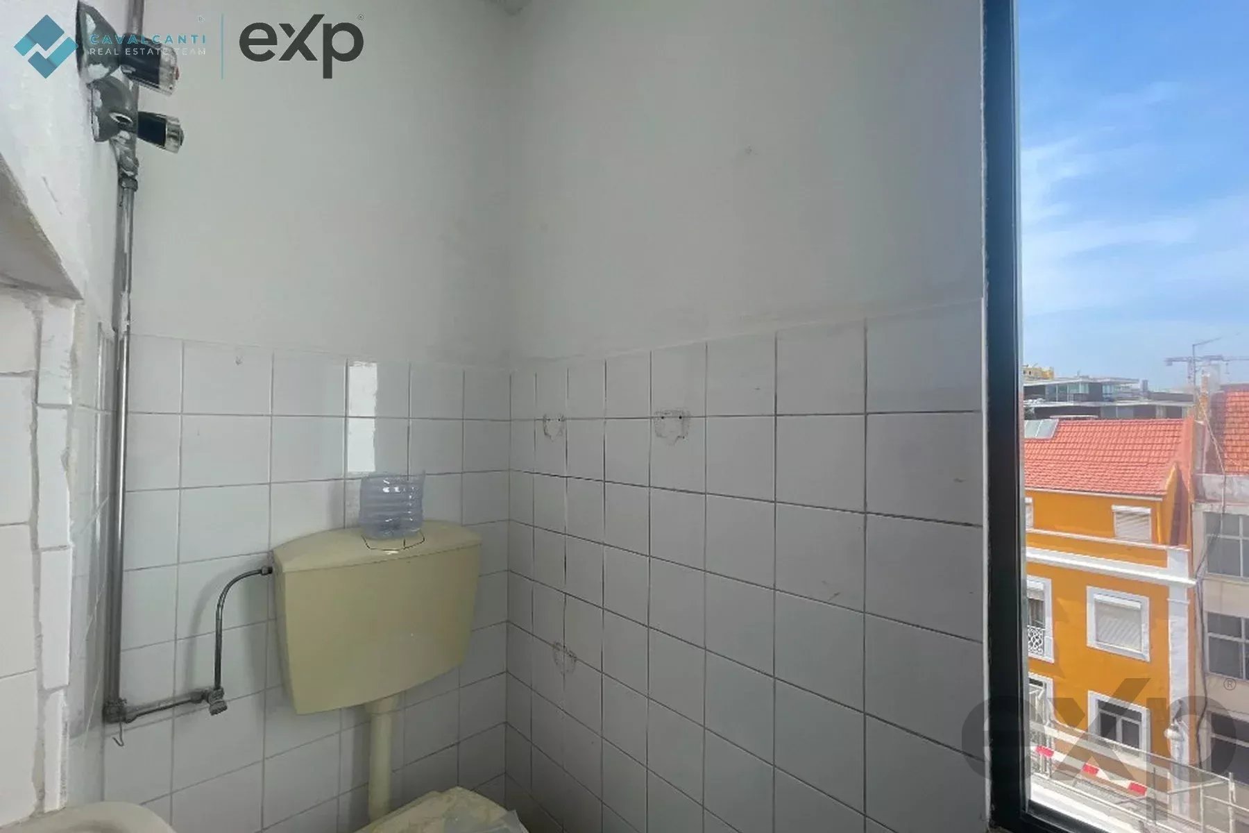T2 WITH TEJO VIEW IN GRAÇA | AUTHENTIC CHARM IN THE HEART OF LISBON 87114945 image 32