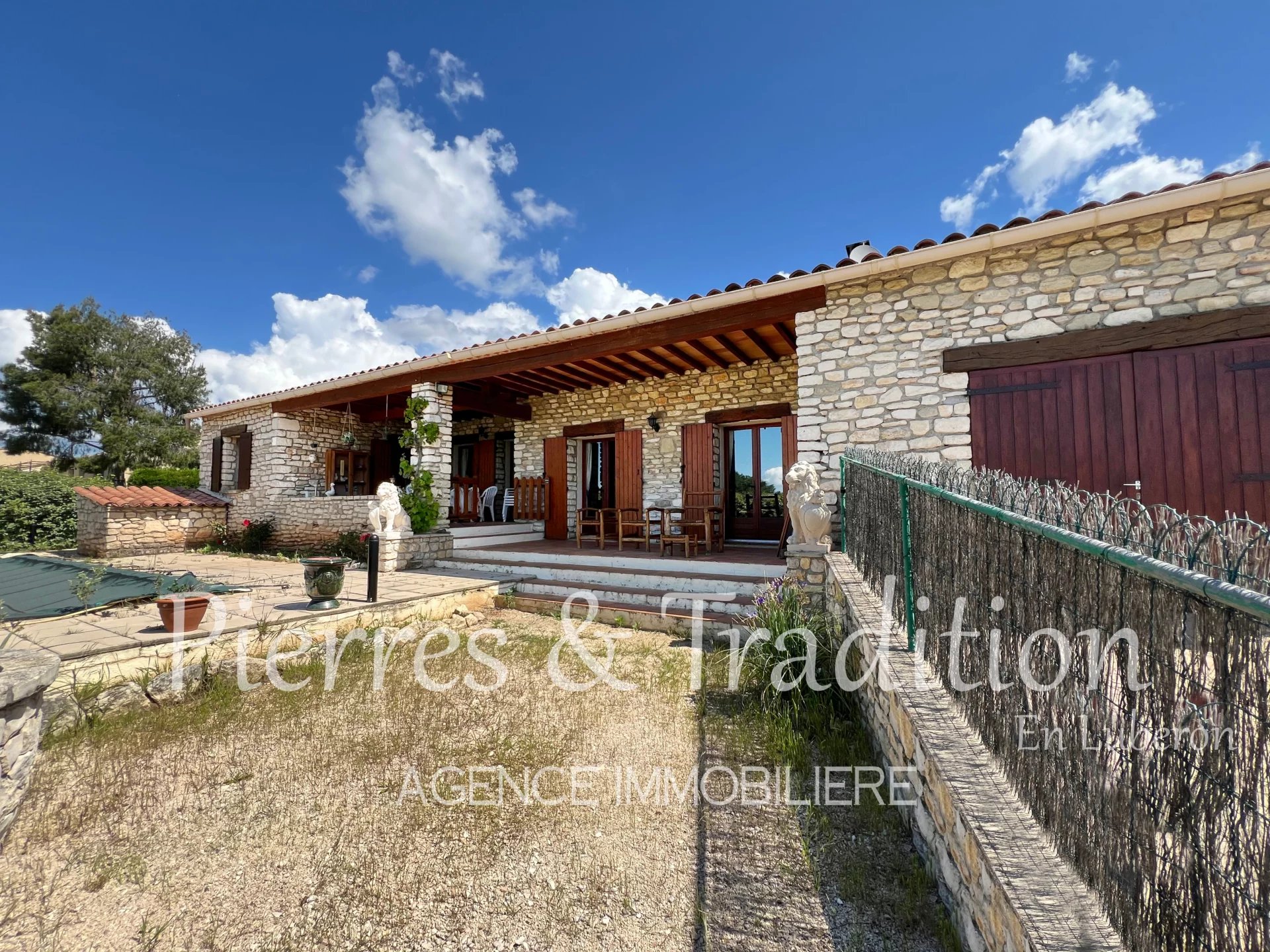 Agence immobilière de Pierres et Tradition en Luberon Apt