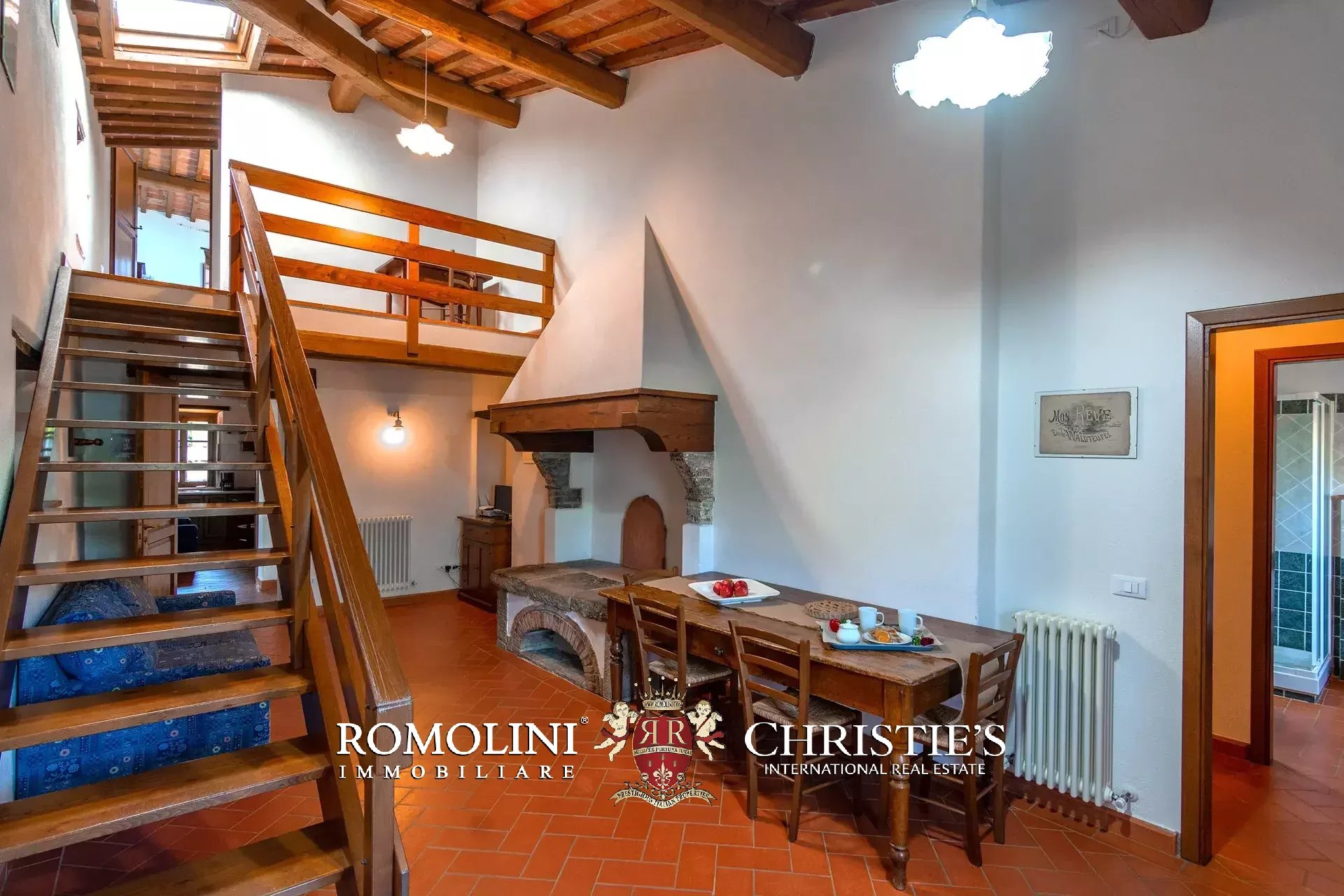 8 Bedroom Villa/Townhouse's Image 44