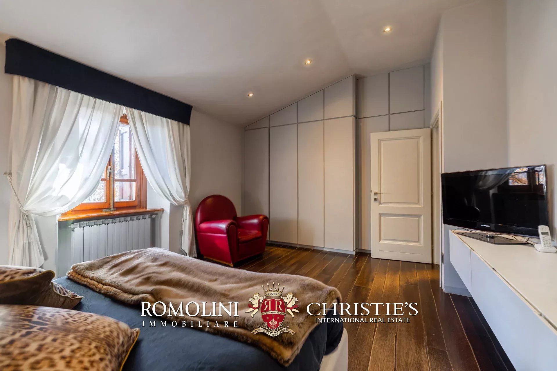 3 Bedroom Villa/Townhouse's Image 42