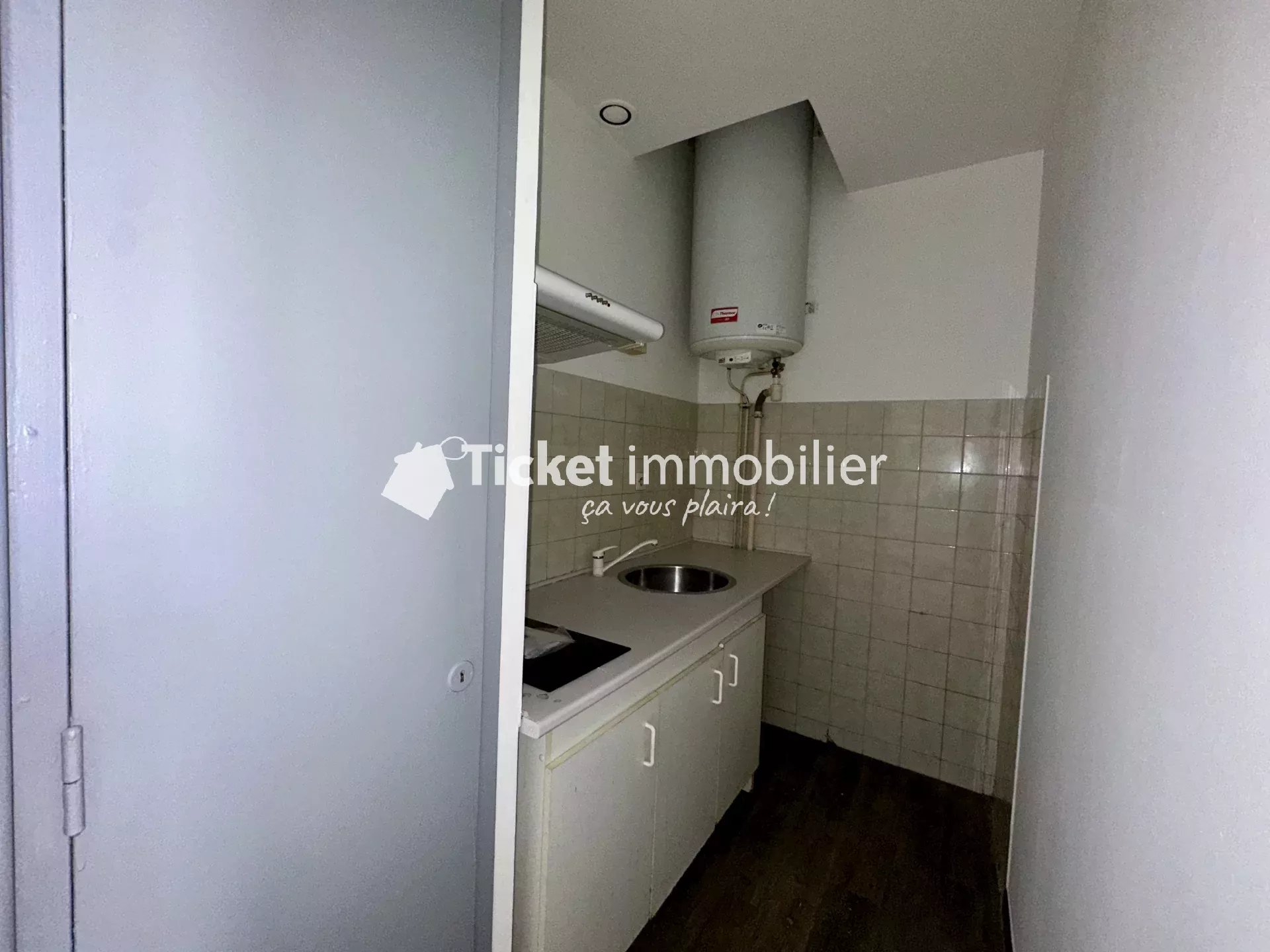 Appartement 1 pièce 28m2 entièrement rénové — photo 3