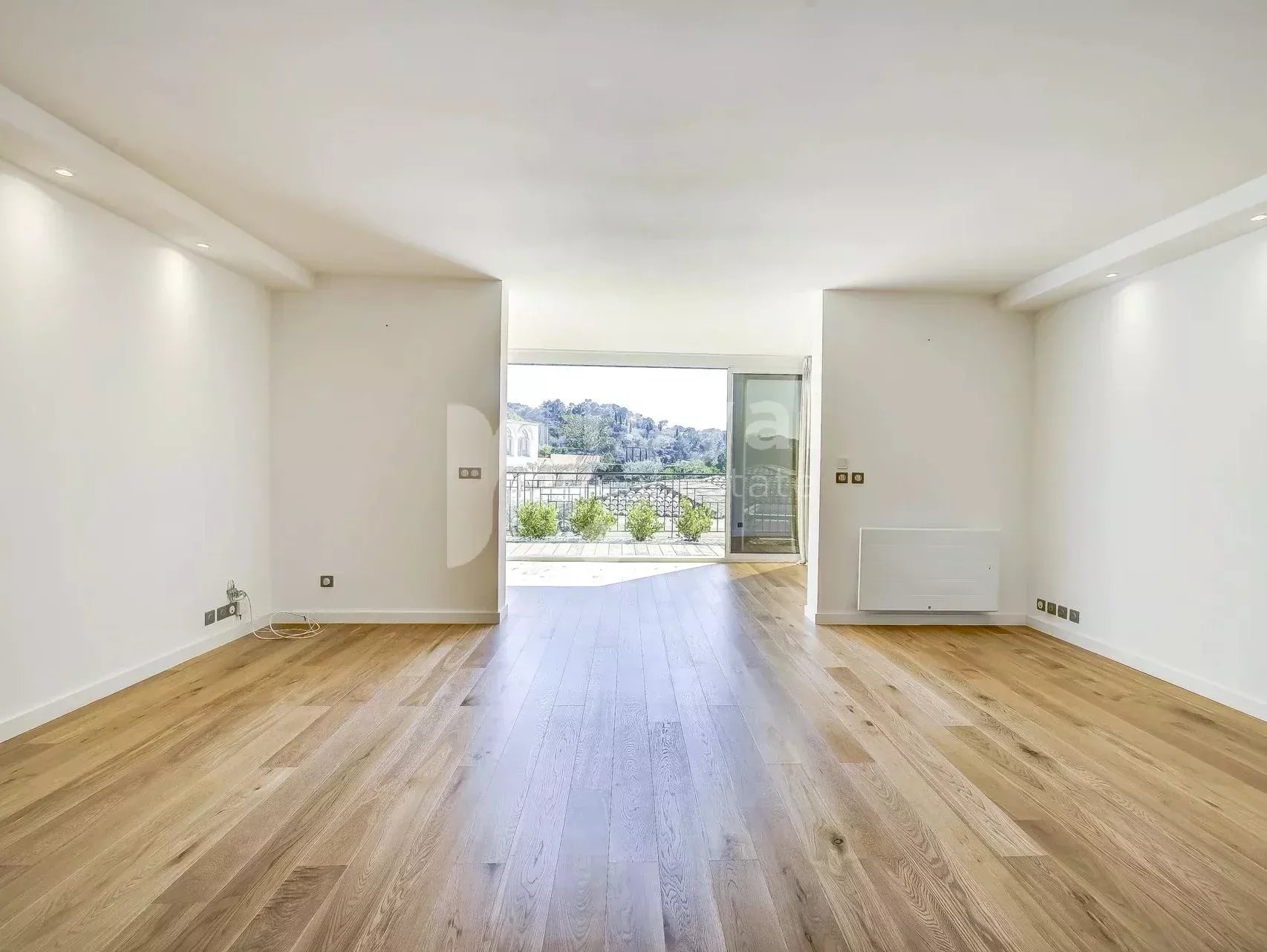 Appartement rénové avec terrasse - Royal Mougins Golf — photo 3