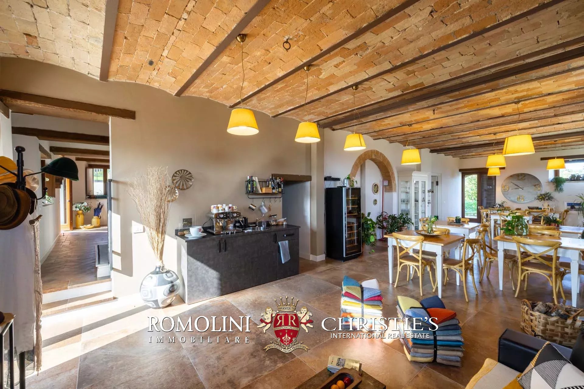 9 Bedroom Villa/Townhouse's Image 26