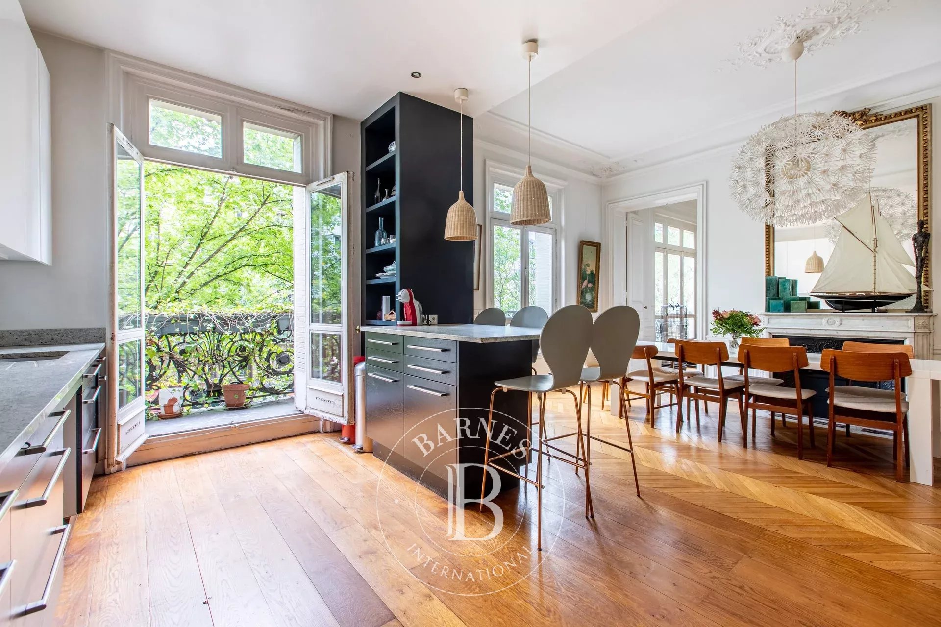 Daire Paris 8ème - picture 10