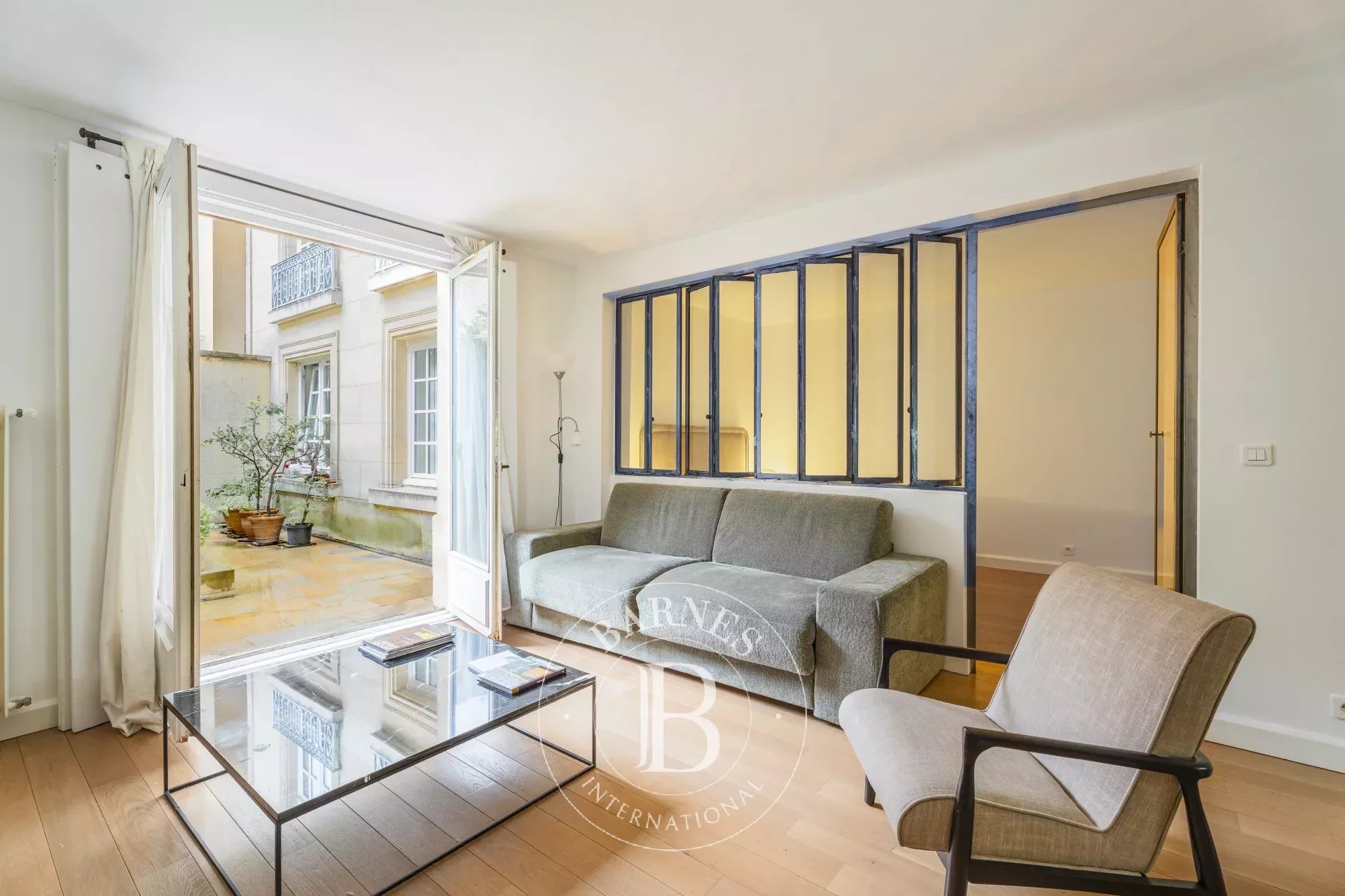 Daire Paris 3ème - picture 10