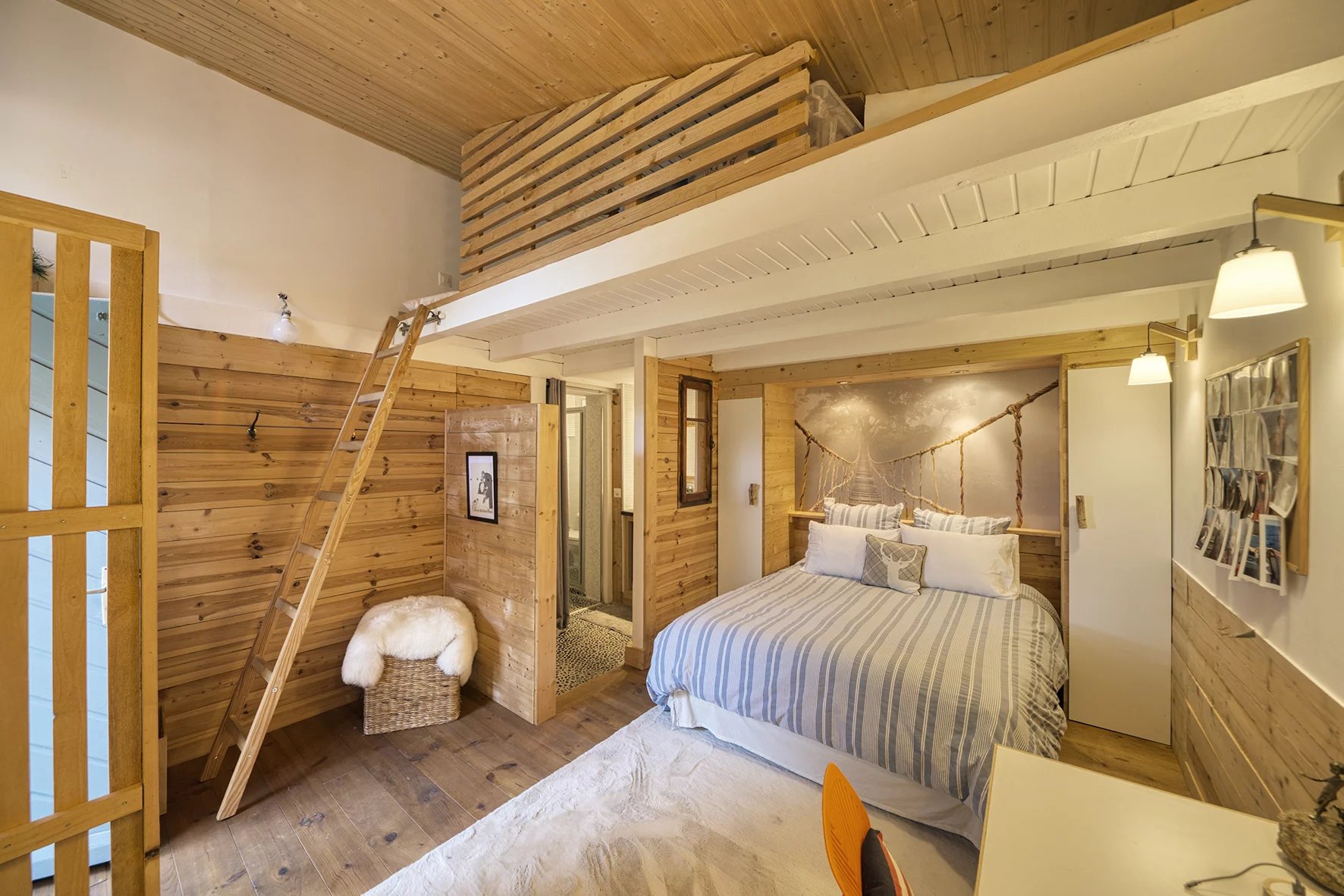 Chardonne : Splendide Chalet rénovée avec annexe habitable, vue spectaculaire!